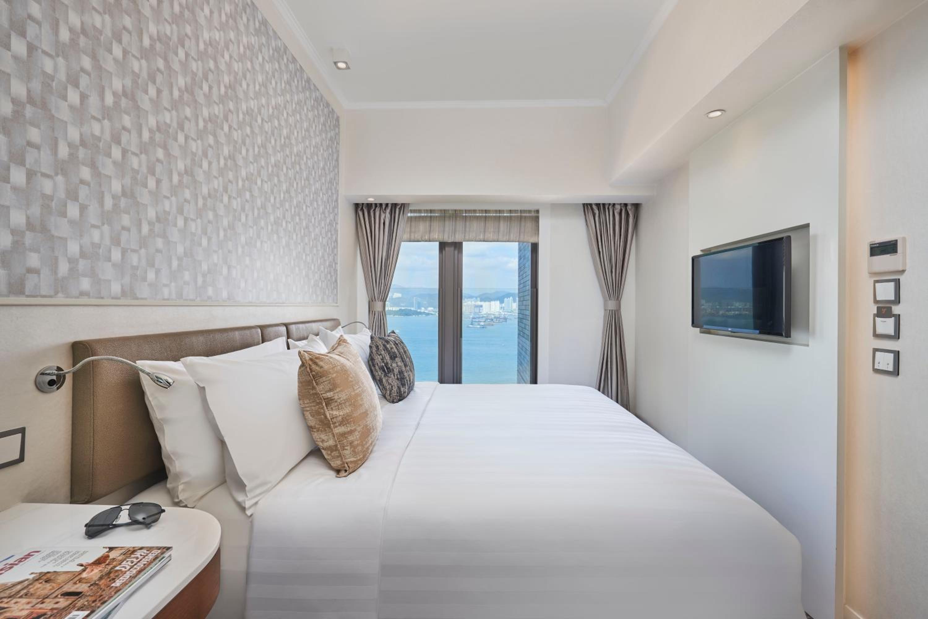 One Bedroom Suite photo 3