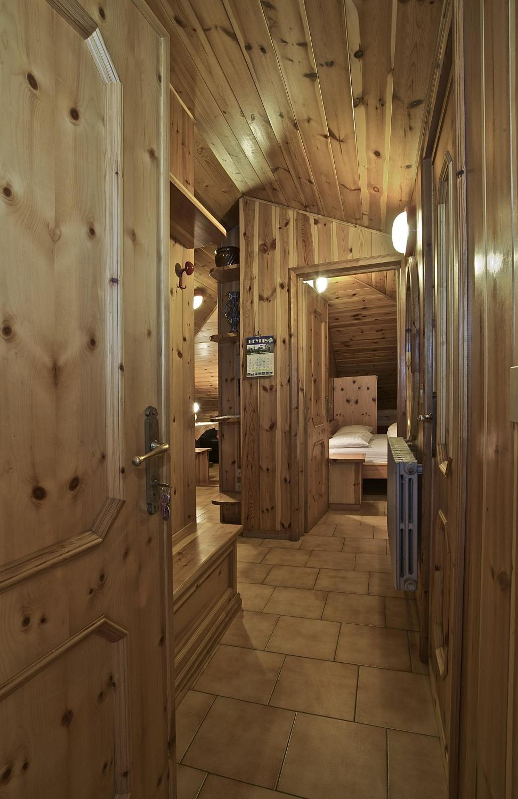 One-Bedroom Apartment - Attic