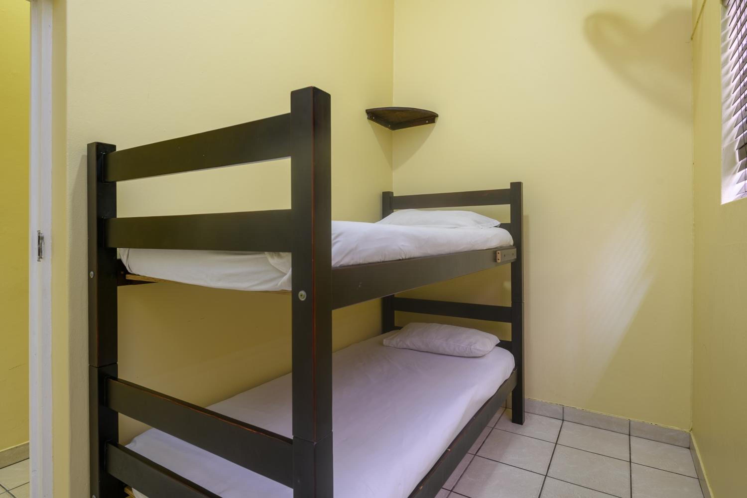 One-Bedroom Apartment - Photo 4