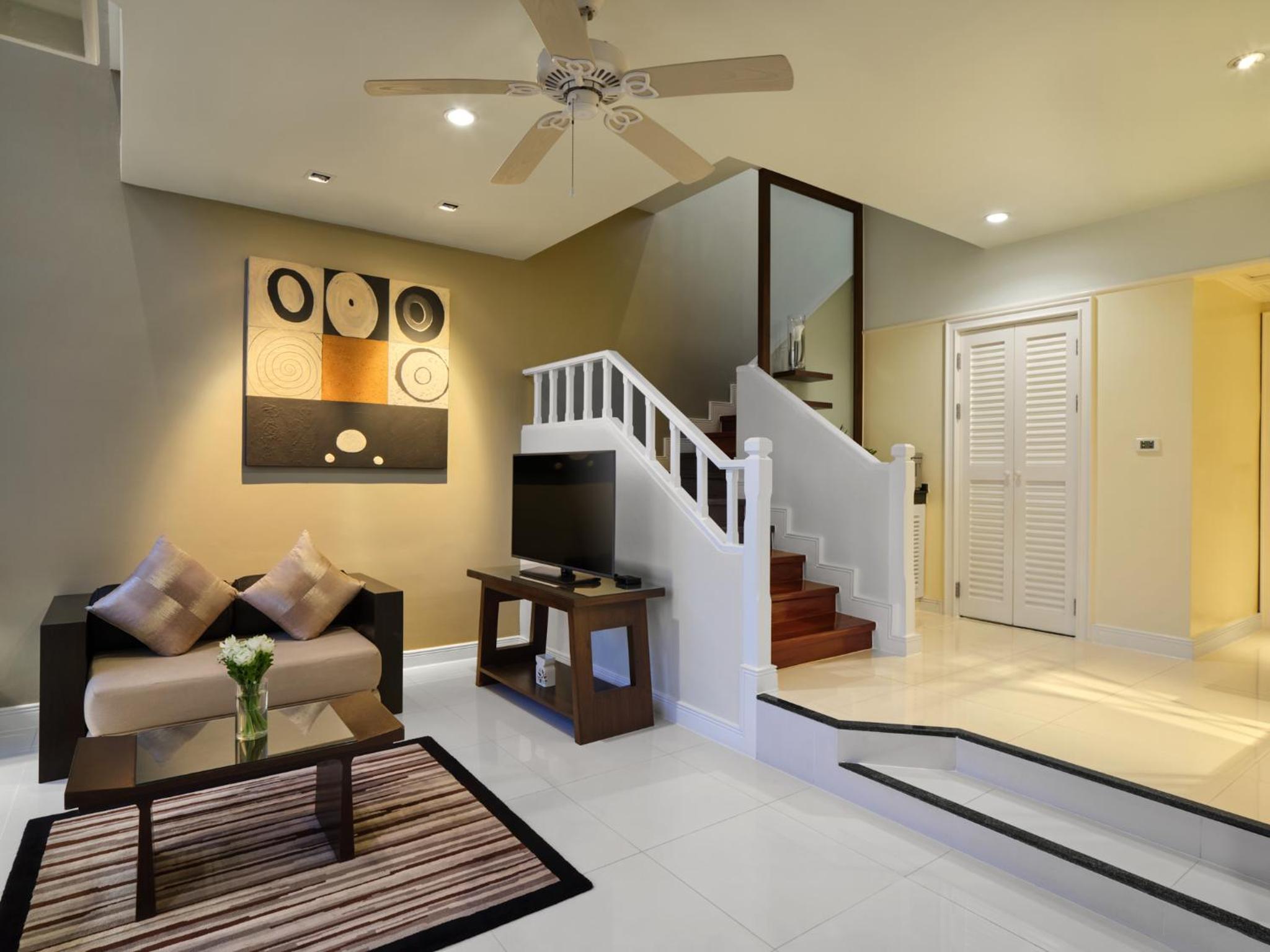 One-bedroom Loft Suite - Photo 3