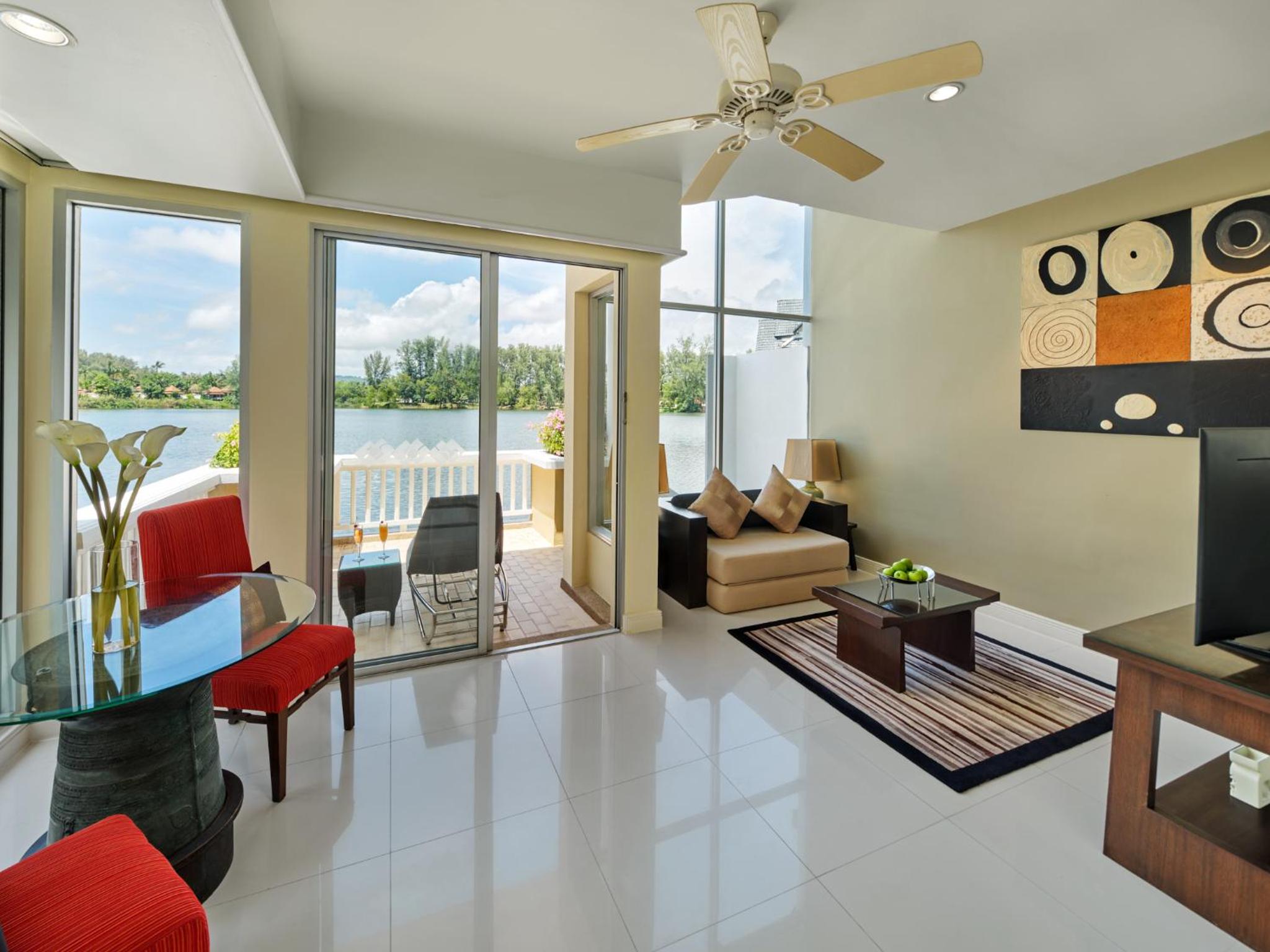 One-bedroom Loft Suite - Photo 4
