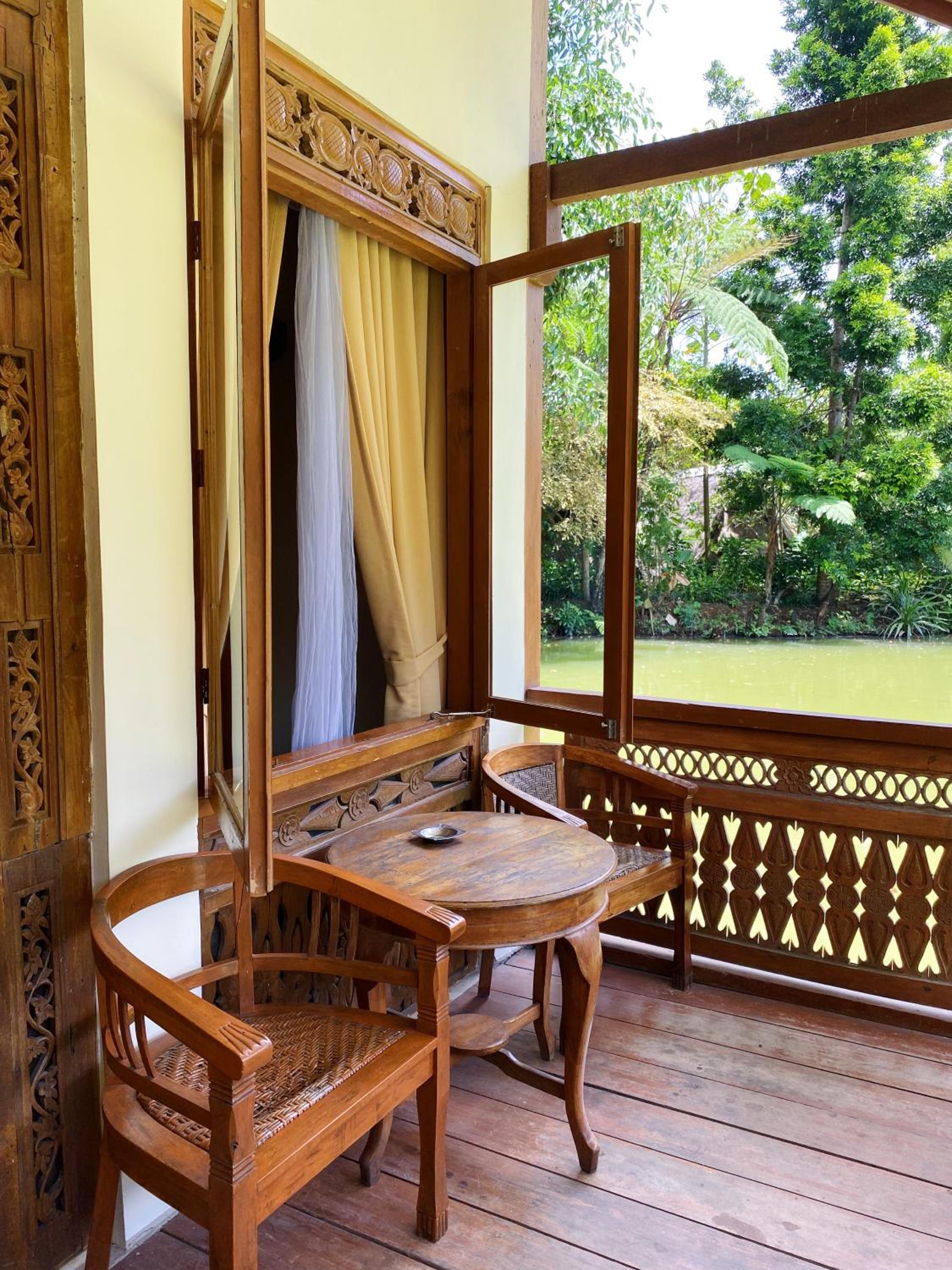 Suite with Lake View - Photo 3