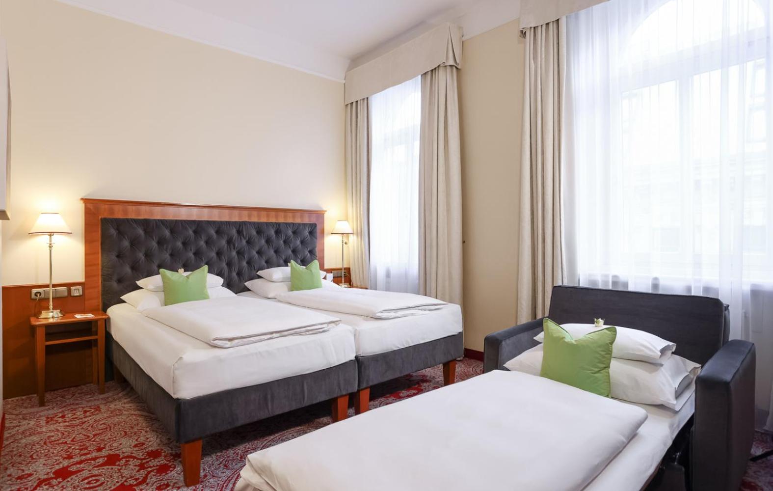 Classic Double or Twin Room with extra bed