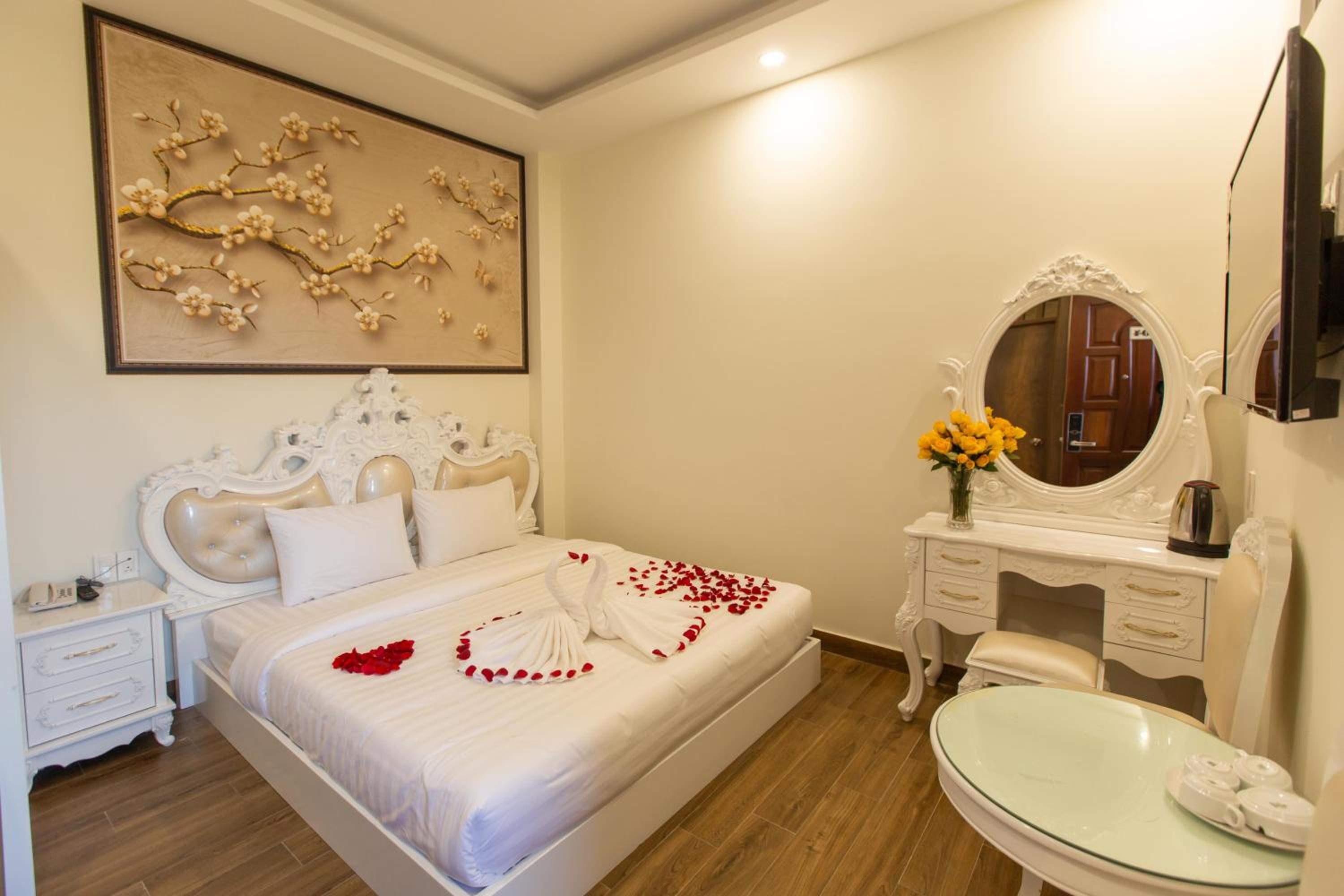 Standard Double Room - Photo 3