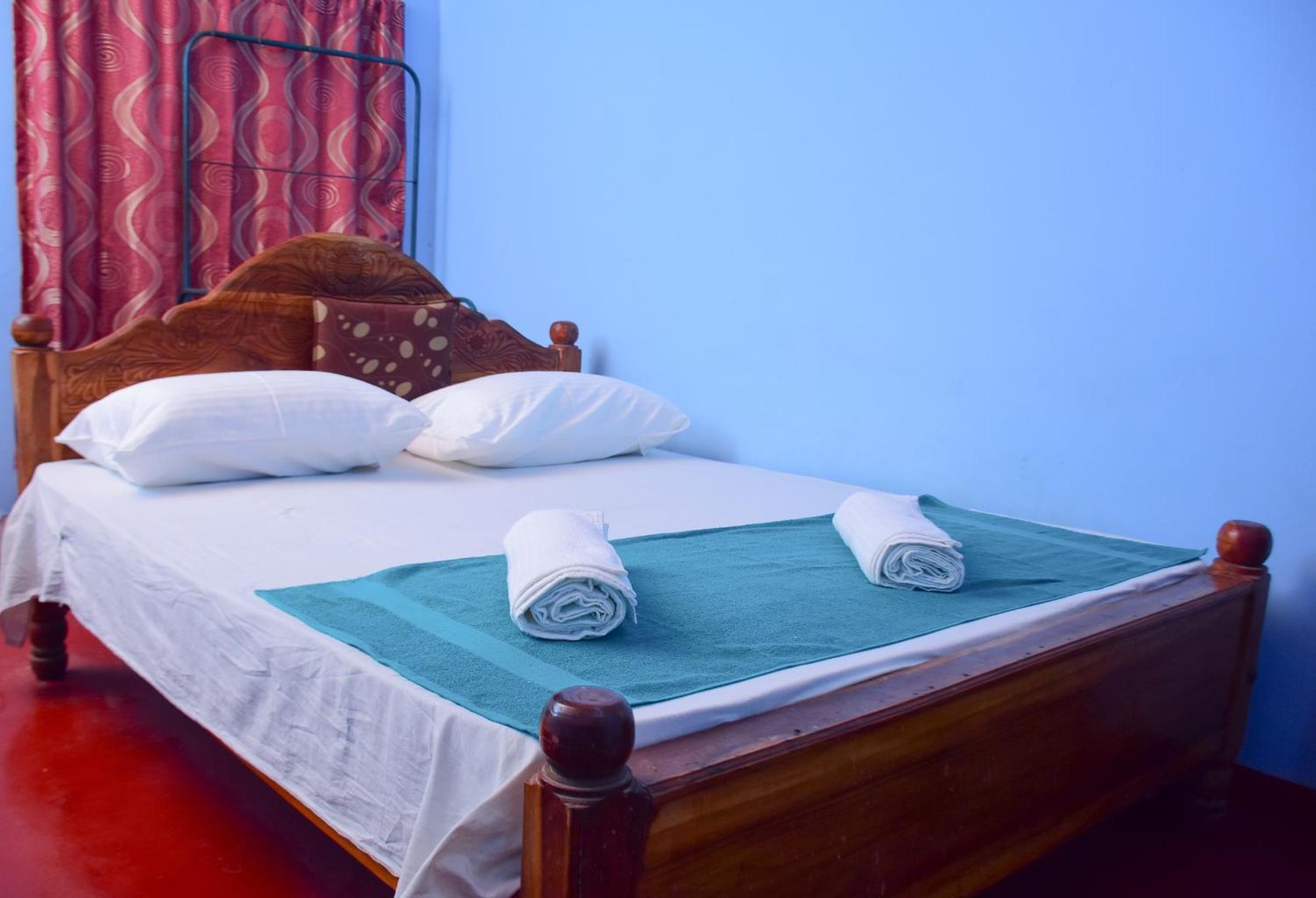 Standard Double Room with Fan photo 1