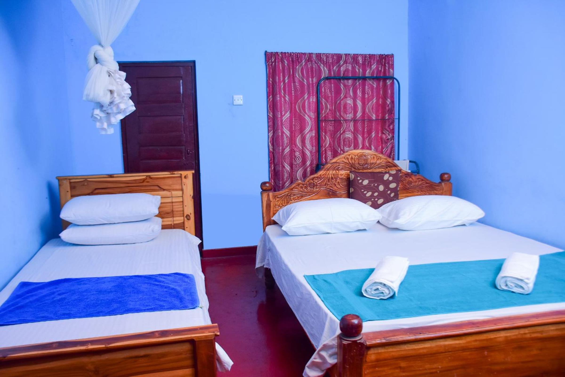 Standard Double Room with Fan photo 2