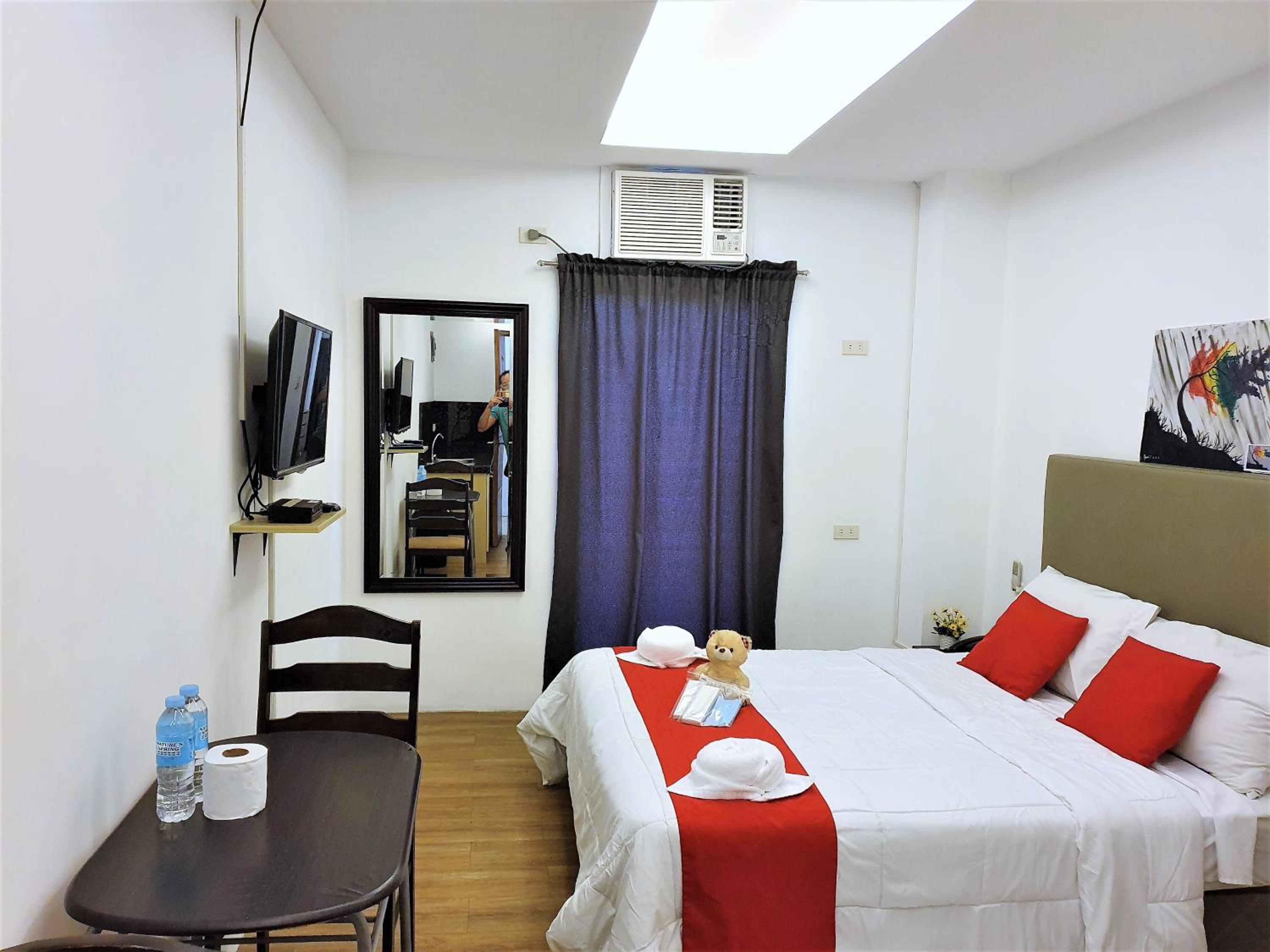 Standard Queen Room - Photo 5