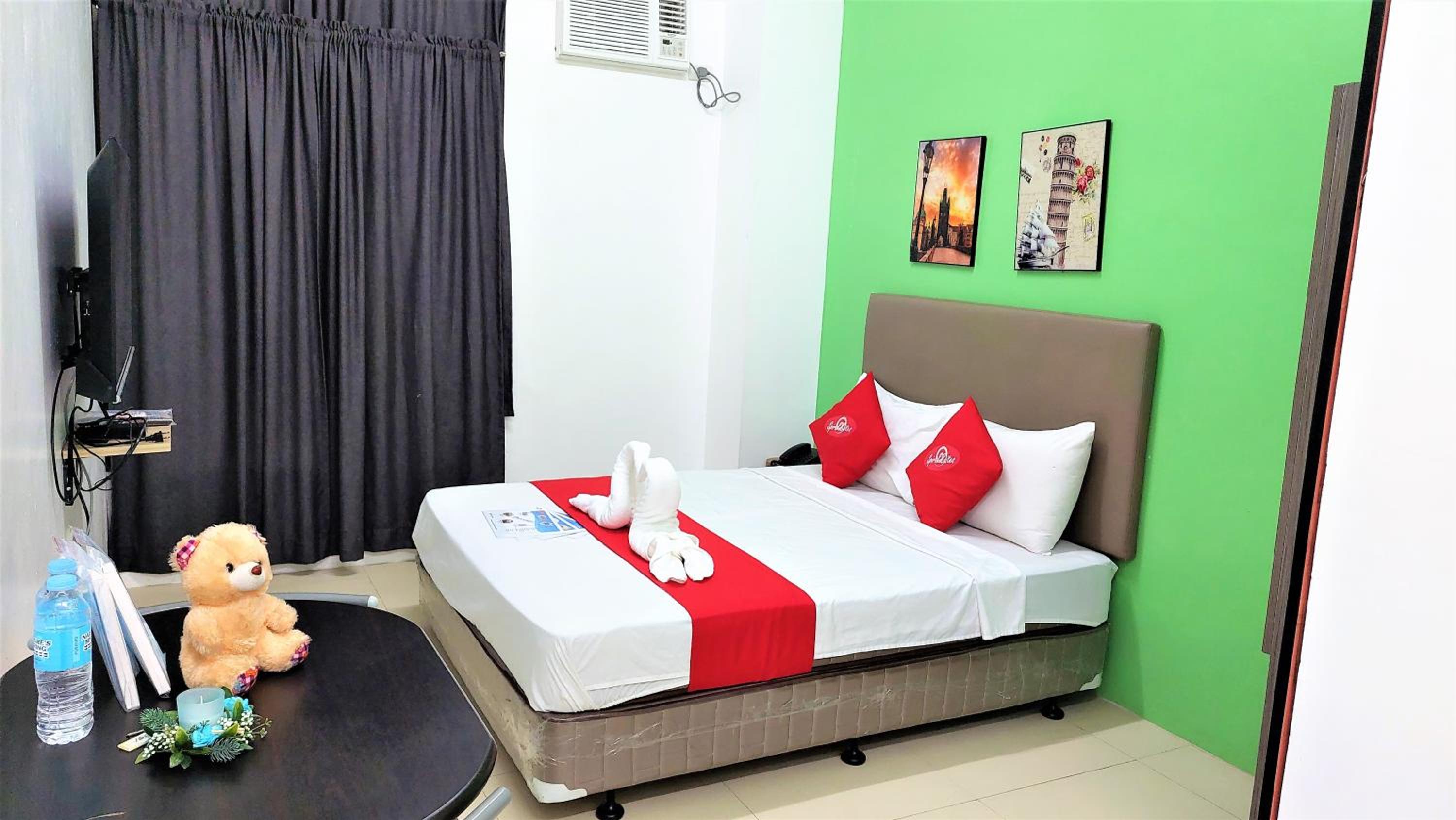 Standard Queen Room - Photo 2