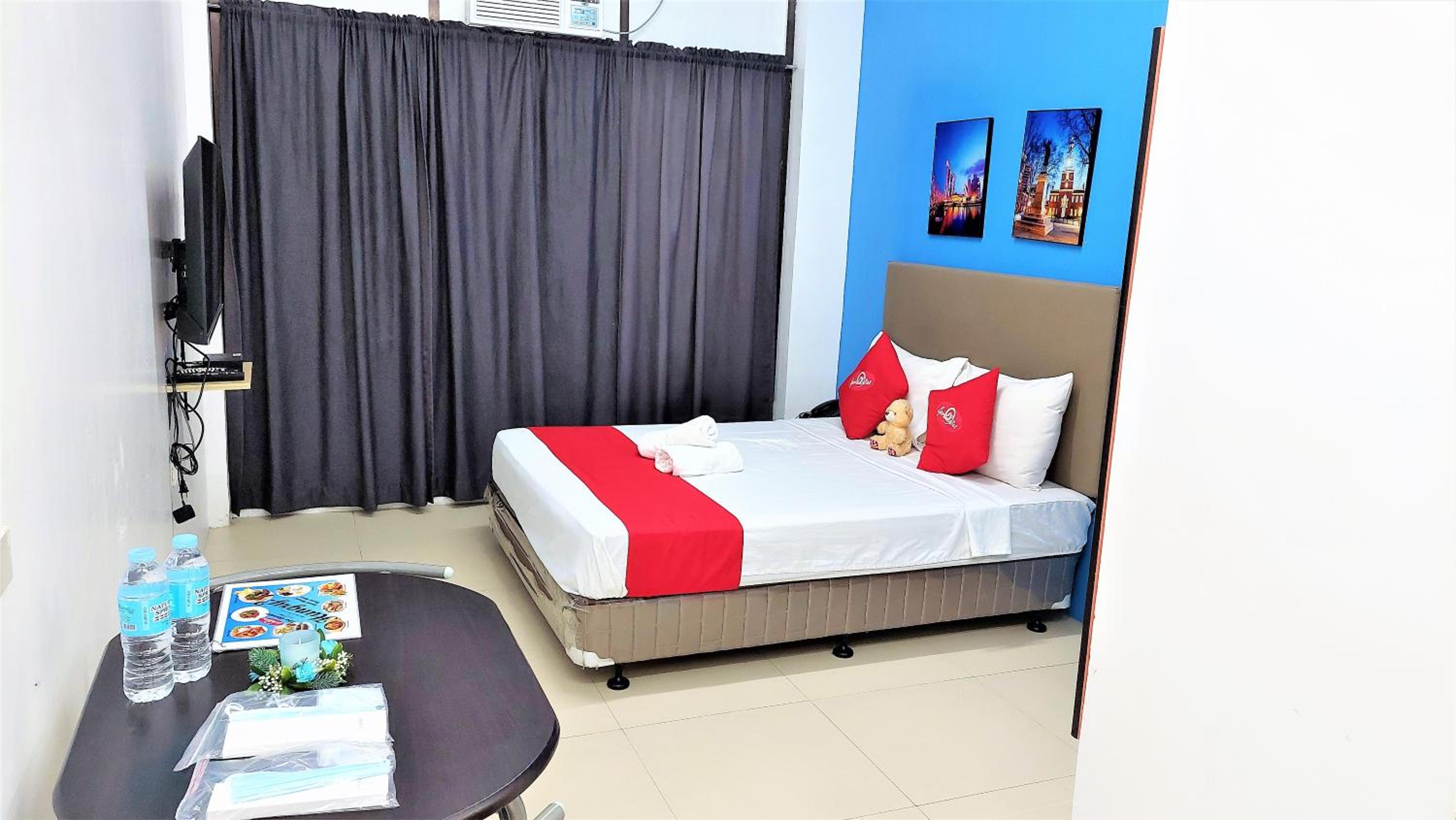 Standard Queen Room - Photo 10