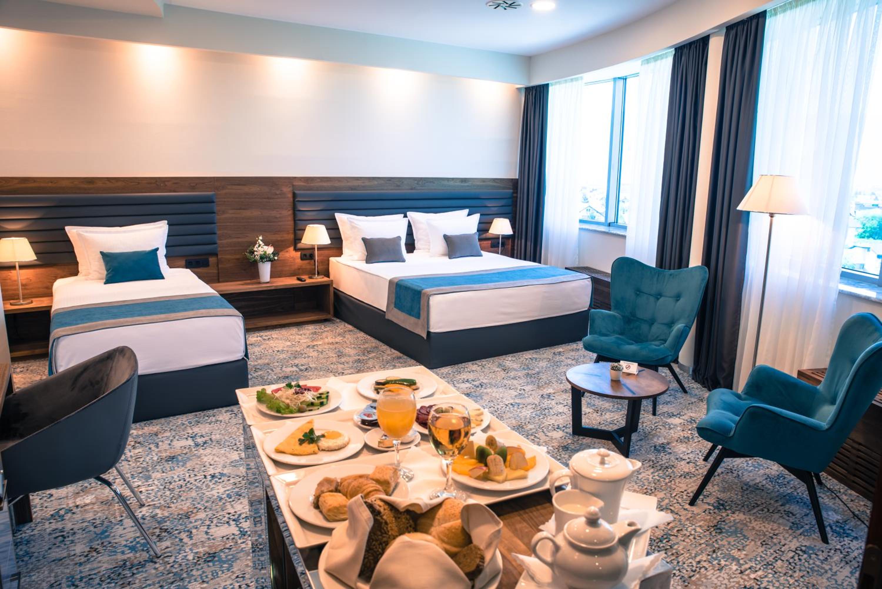 Premium Triple Room - Photo 3