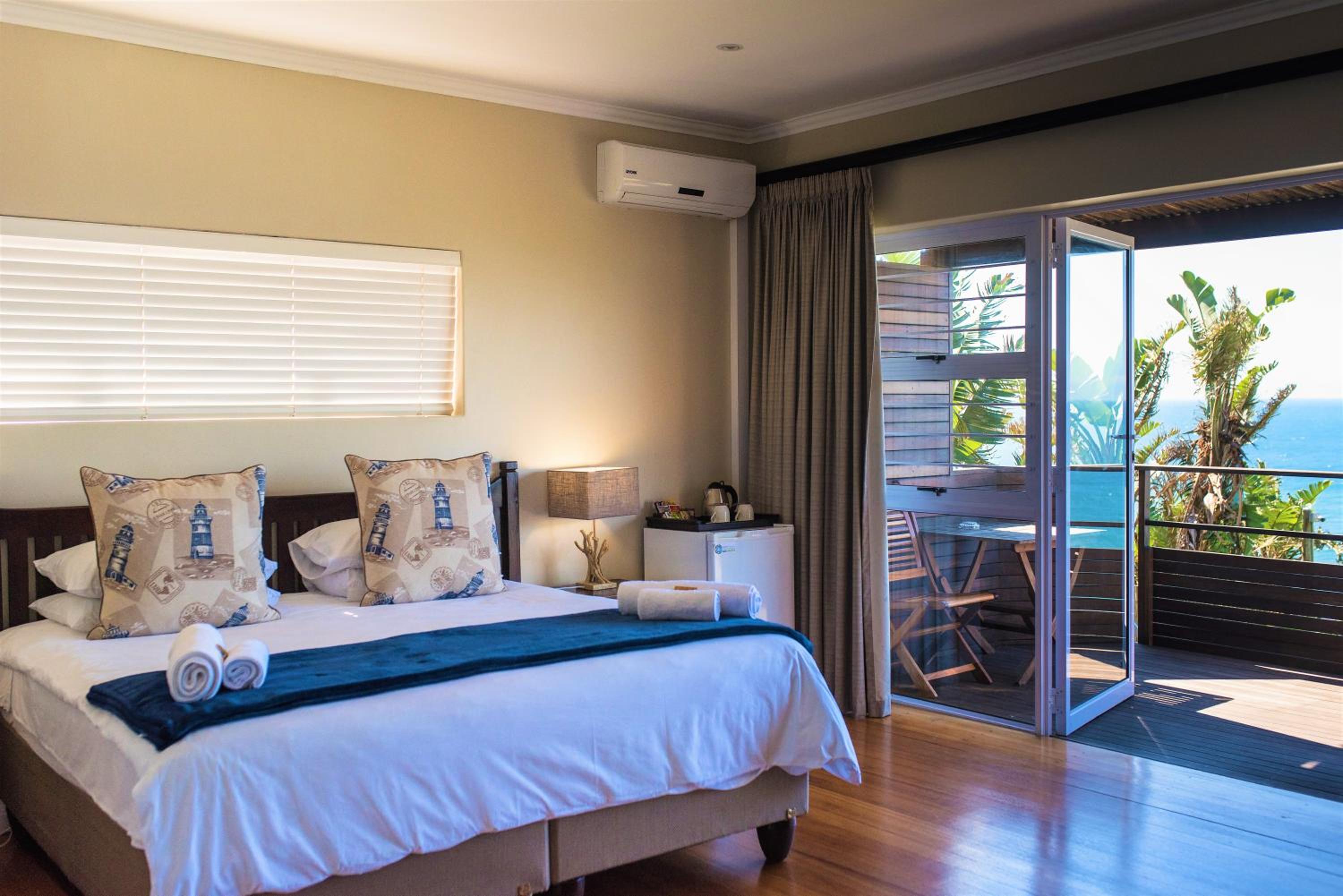 Deluxe Double or Twin Room with Sea View photo 1