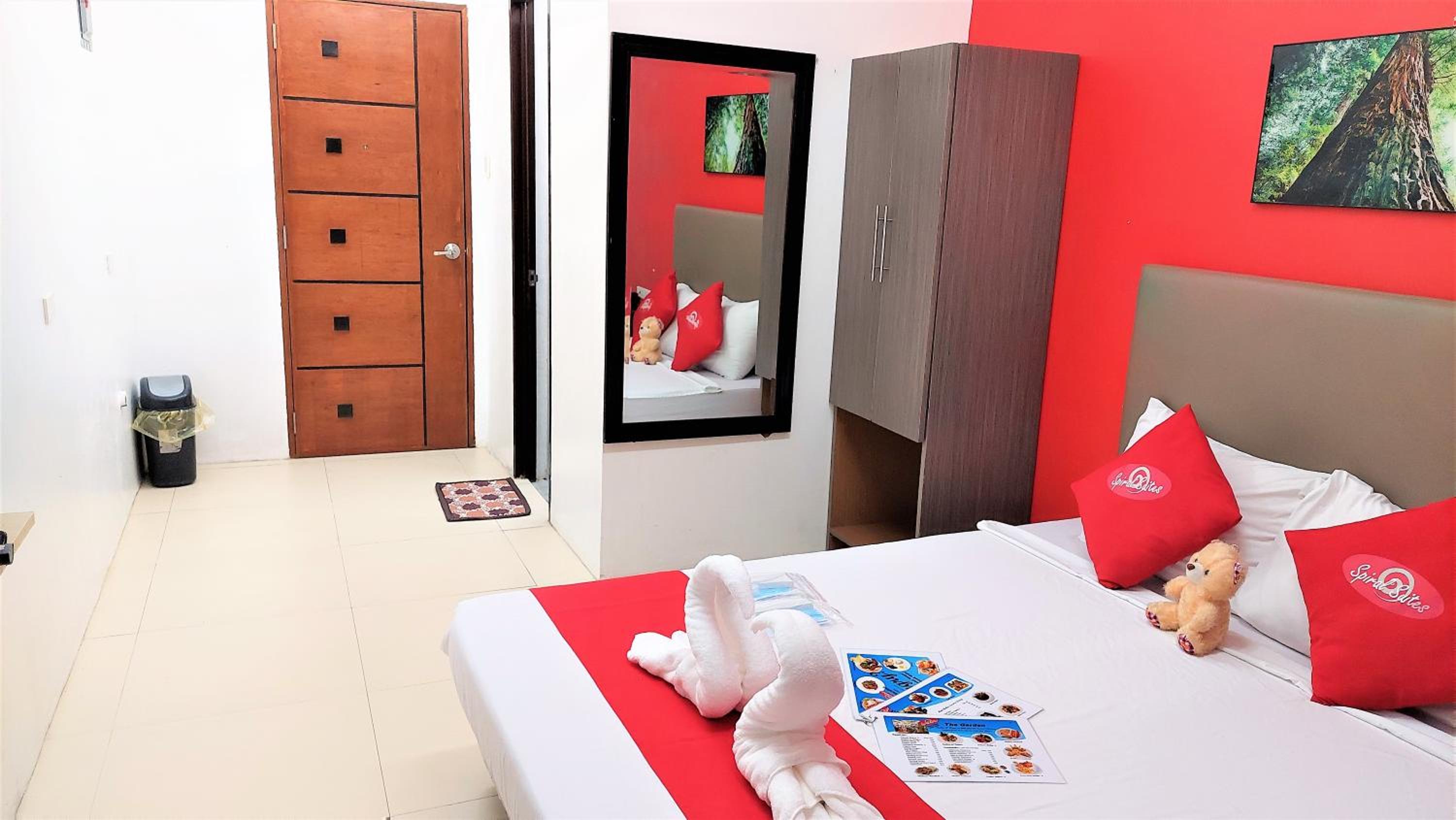 Standard Queen Room - Photo 3