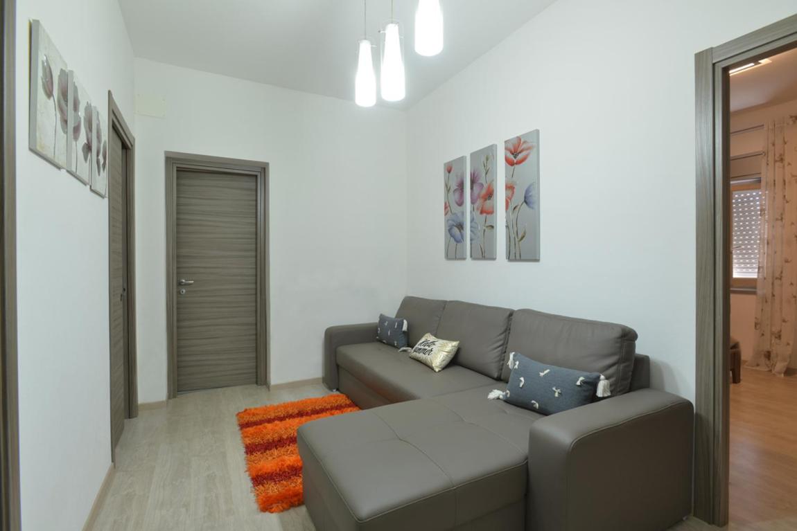 Three-Bedroom Villa photo 2