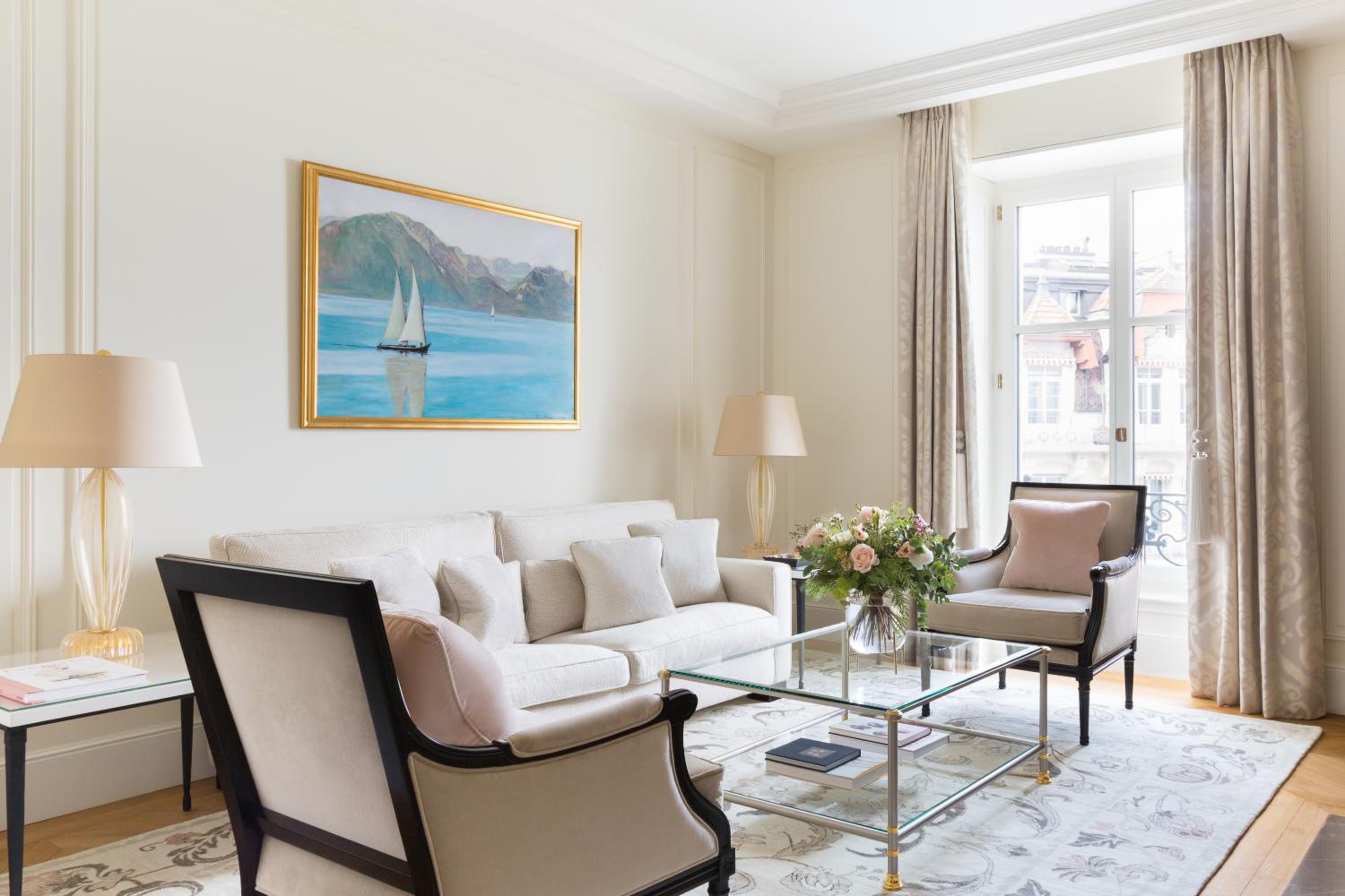 Deluxe Suite