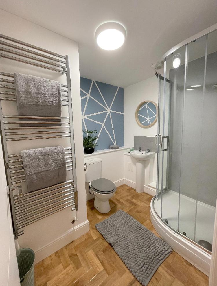 Two-Bedroom Apartment - Photo 8