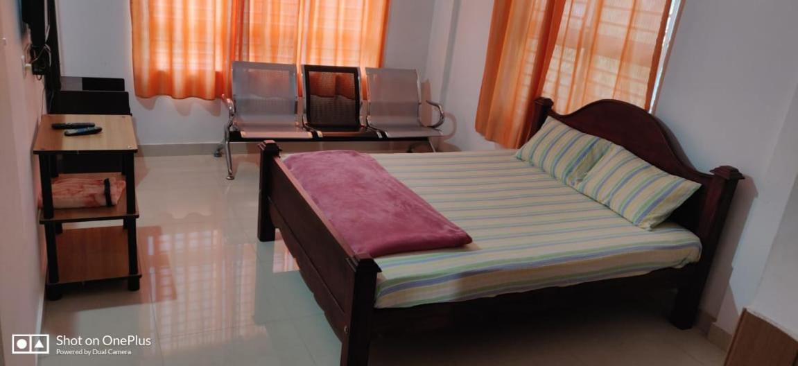 Double Room with Private Bathroom photo 1