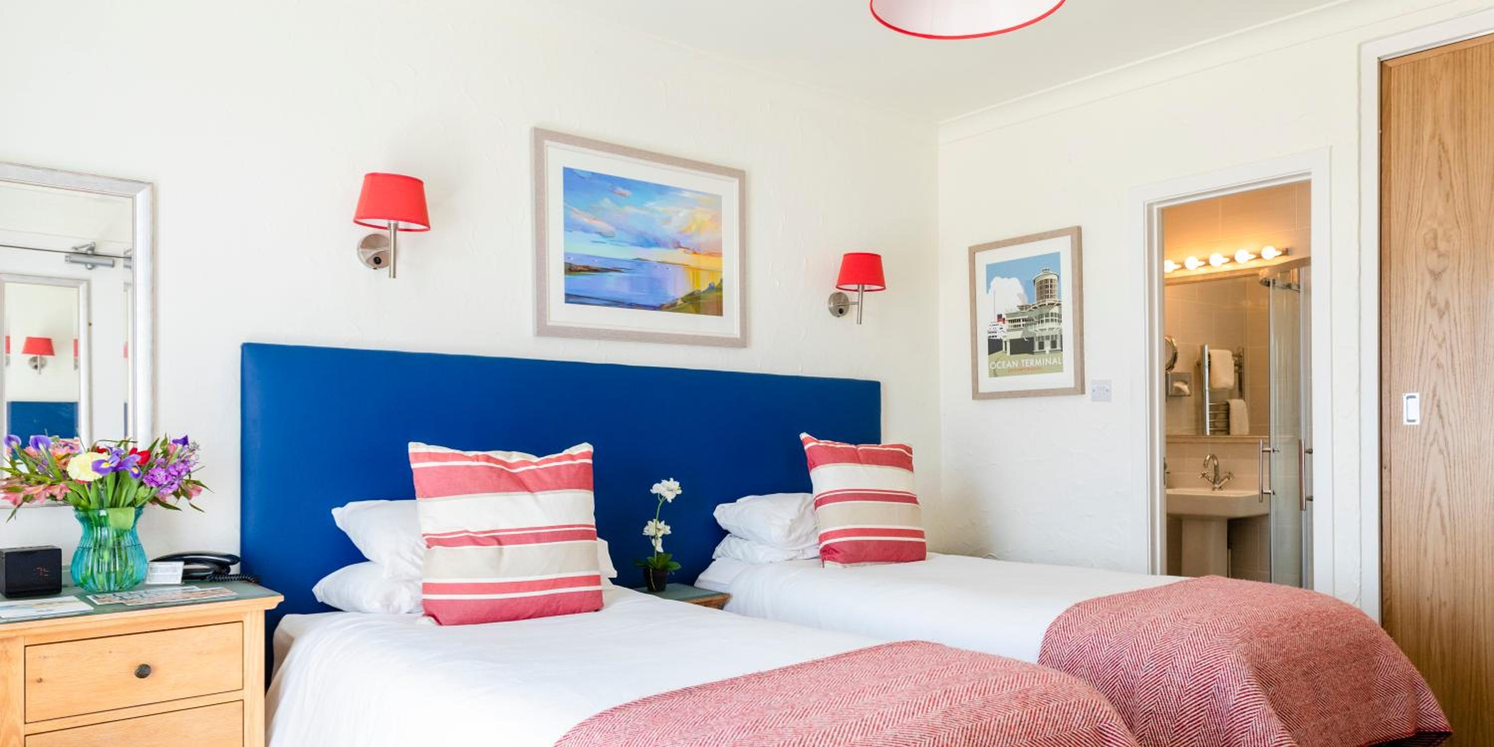 Classic Twin Room - Photo 4