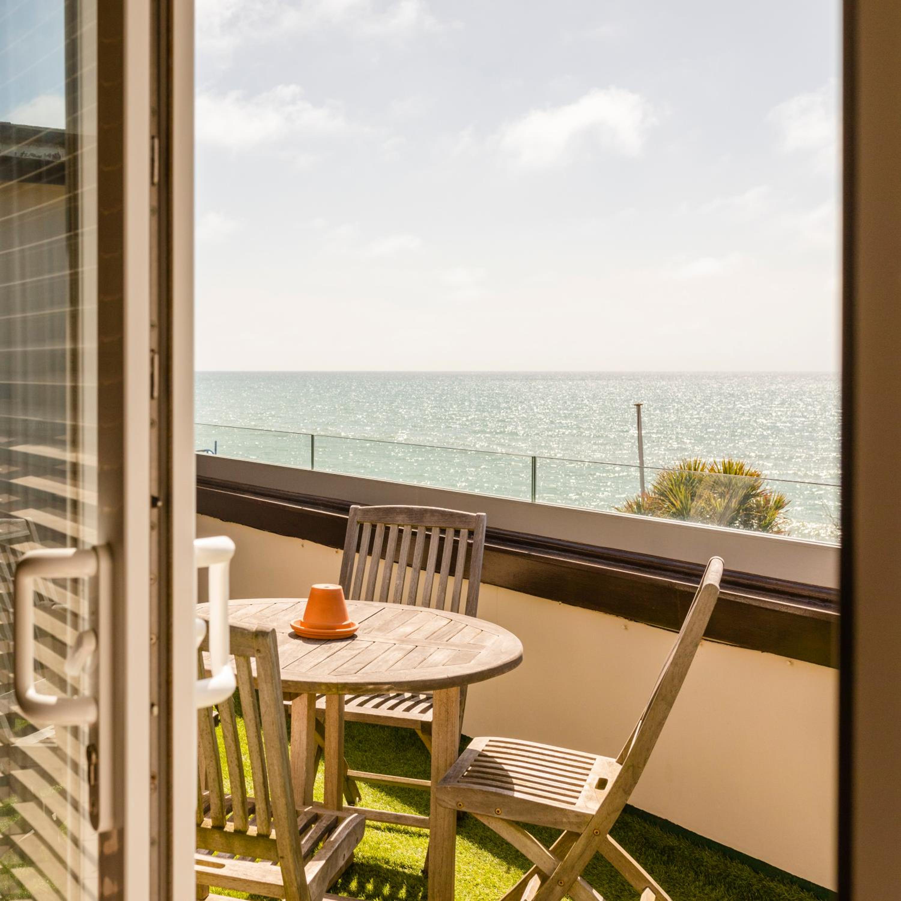 King Suite with Sea View - Photo 6