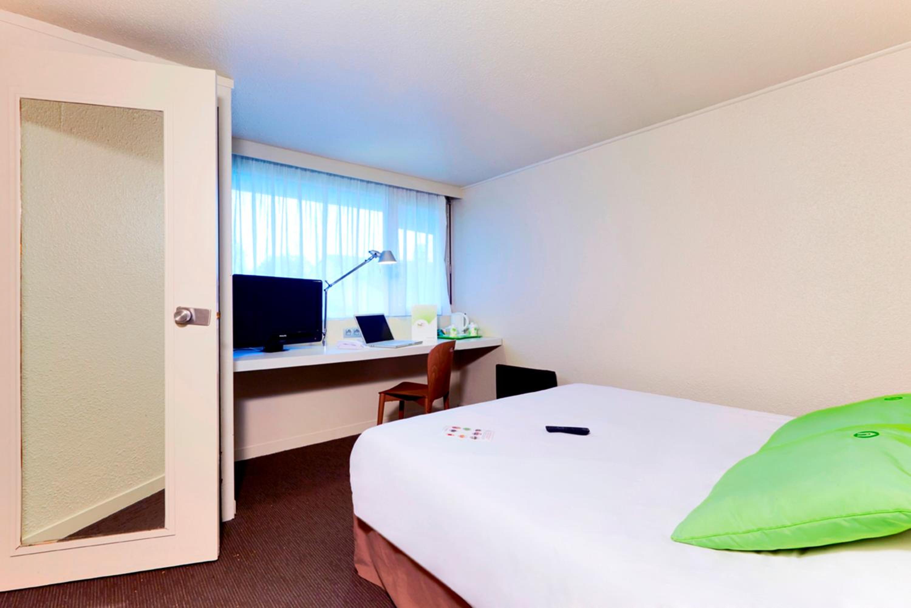 Standard Double Room photo 2
