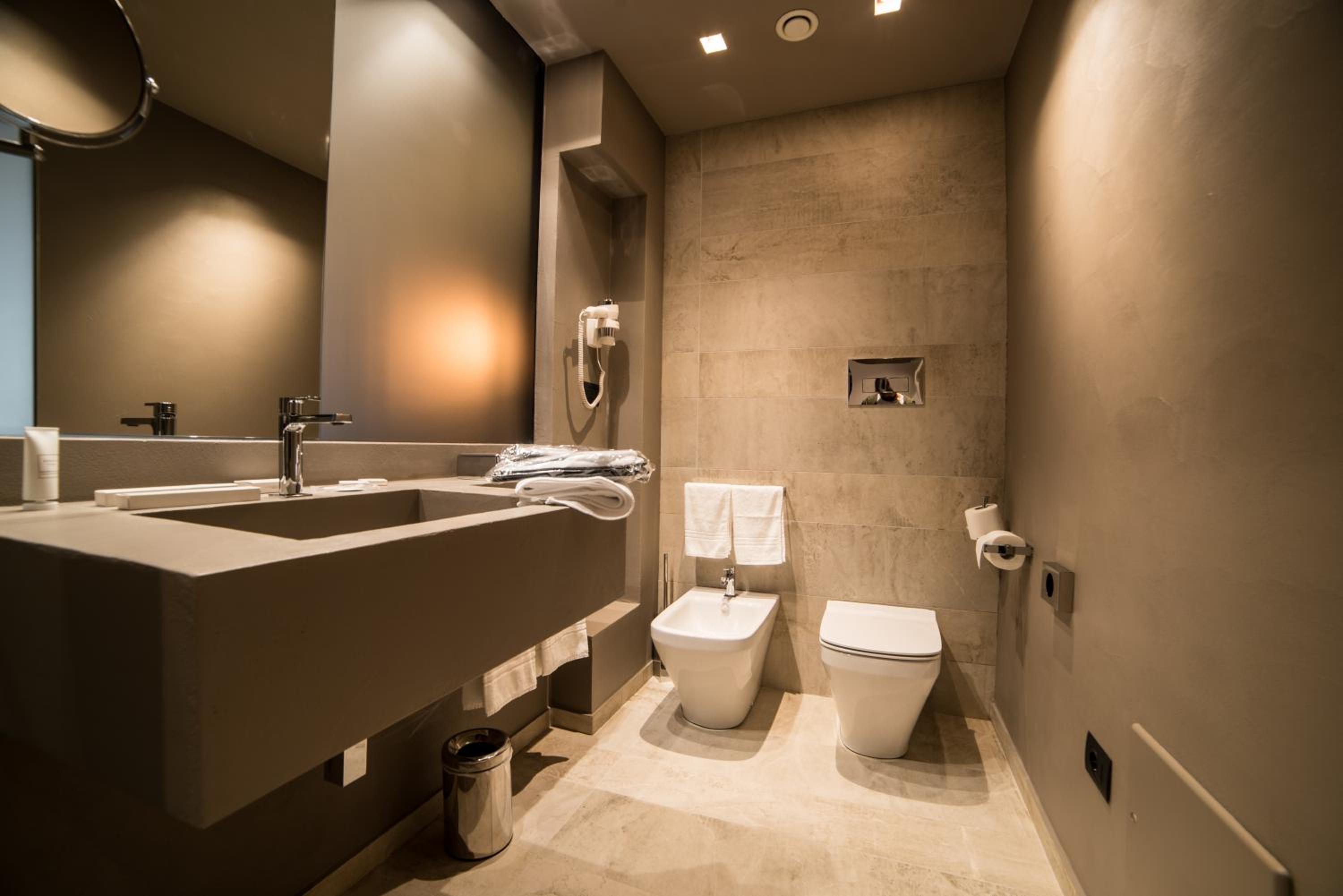 Superior Queen Room - Photo 16