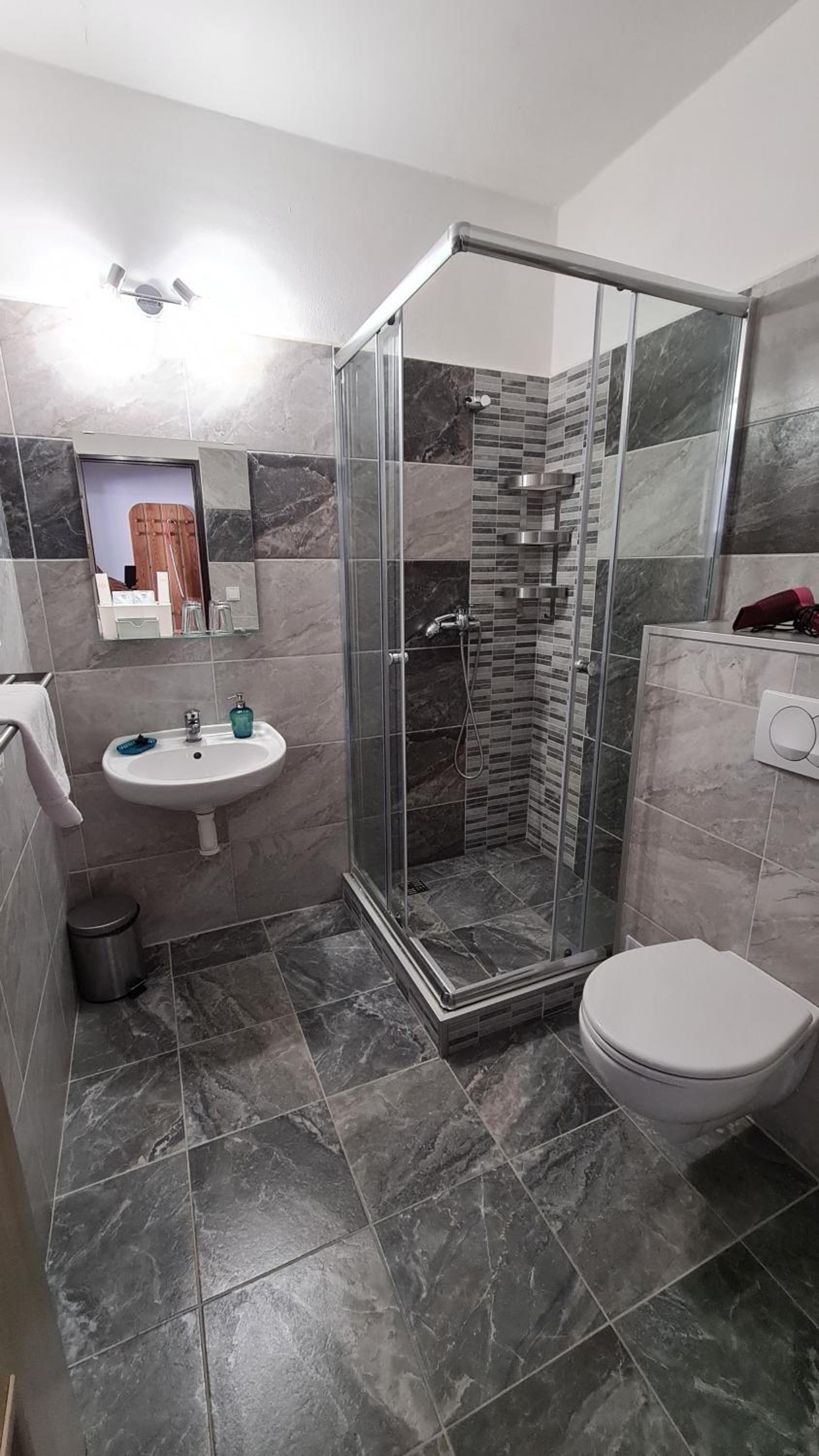 Double or Twin Room photo 2