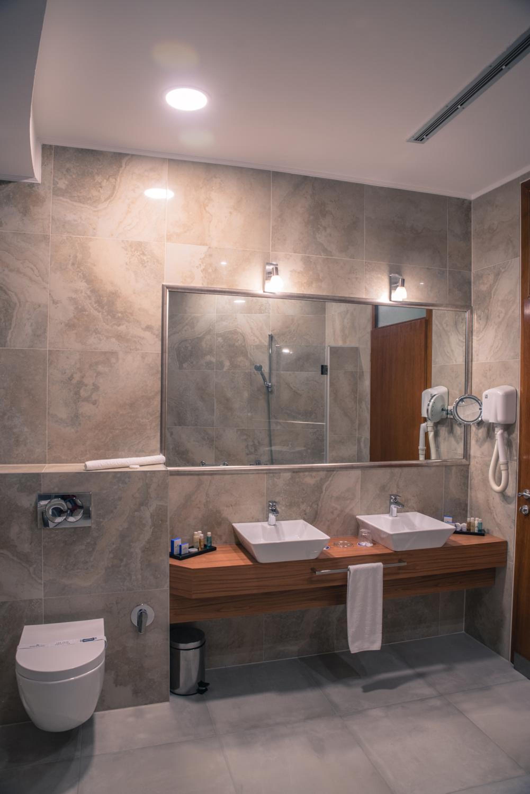   Premium Double Room - Photo 7
