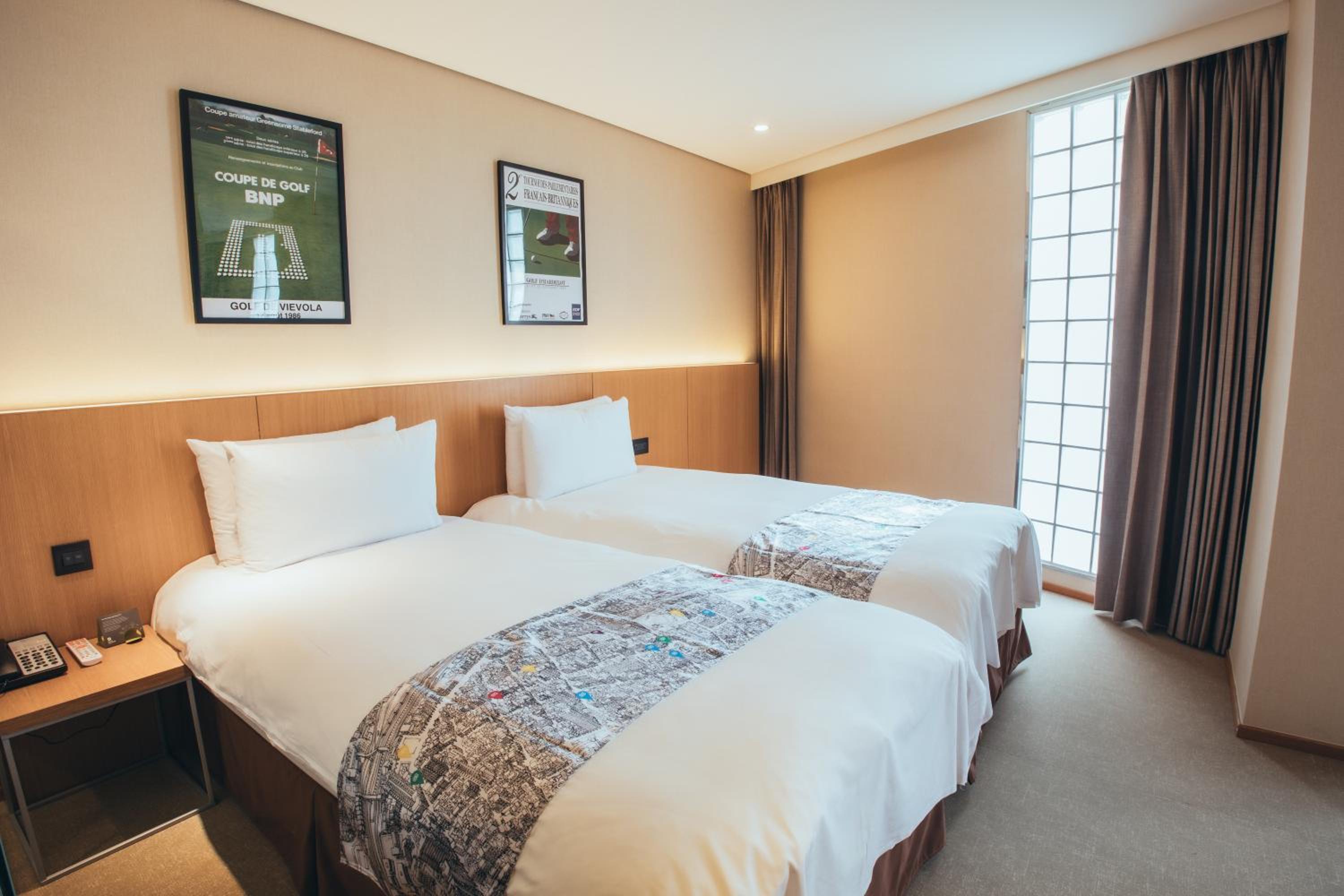 Standard Twin Room with No Window photo 1