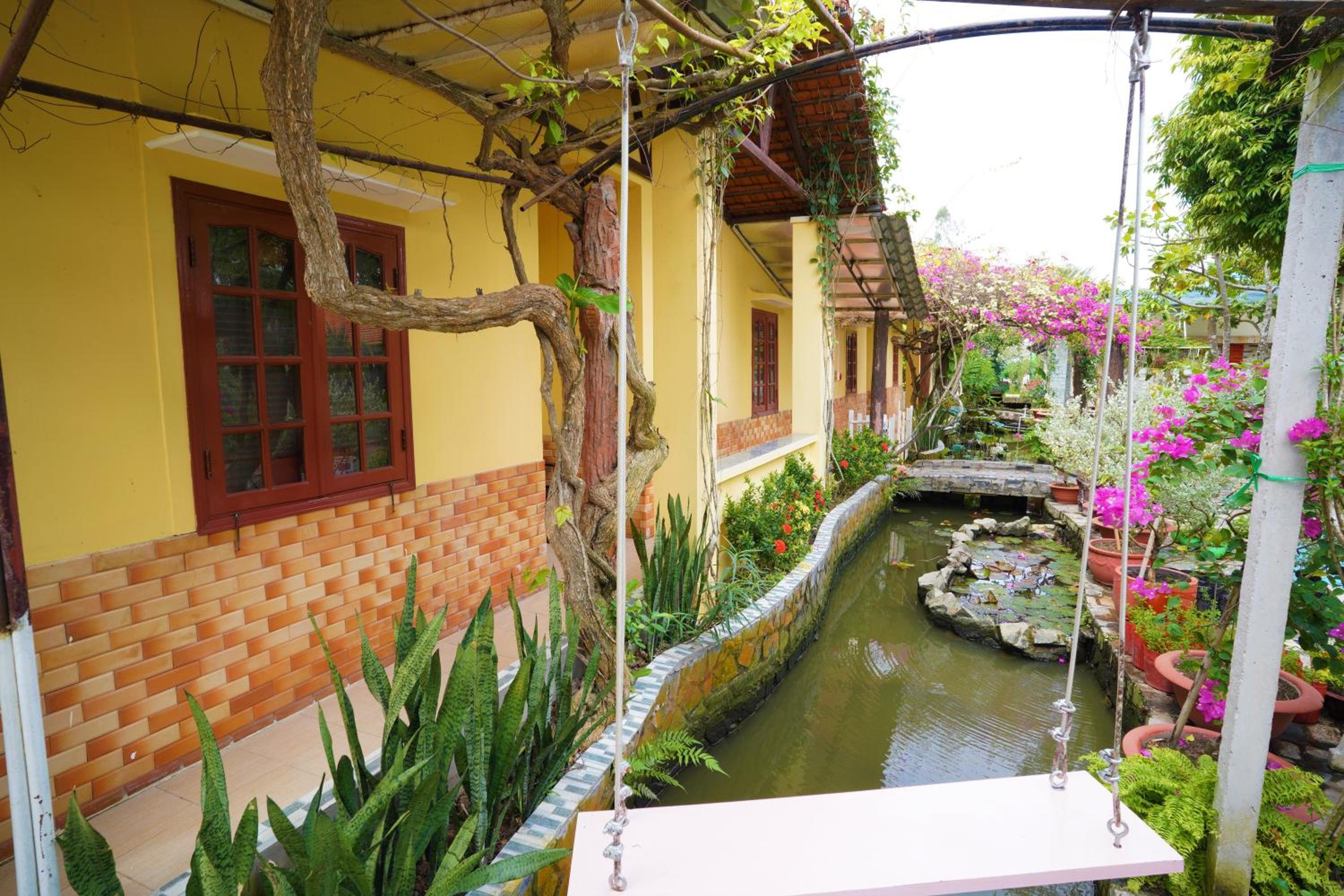 Bungalow - Photo 2