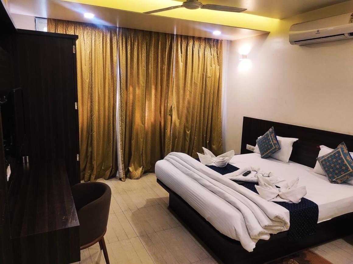 Deluxe Room - Photo 31