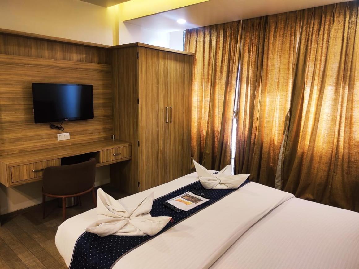 Deluxe Room - Photo 44