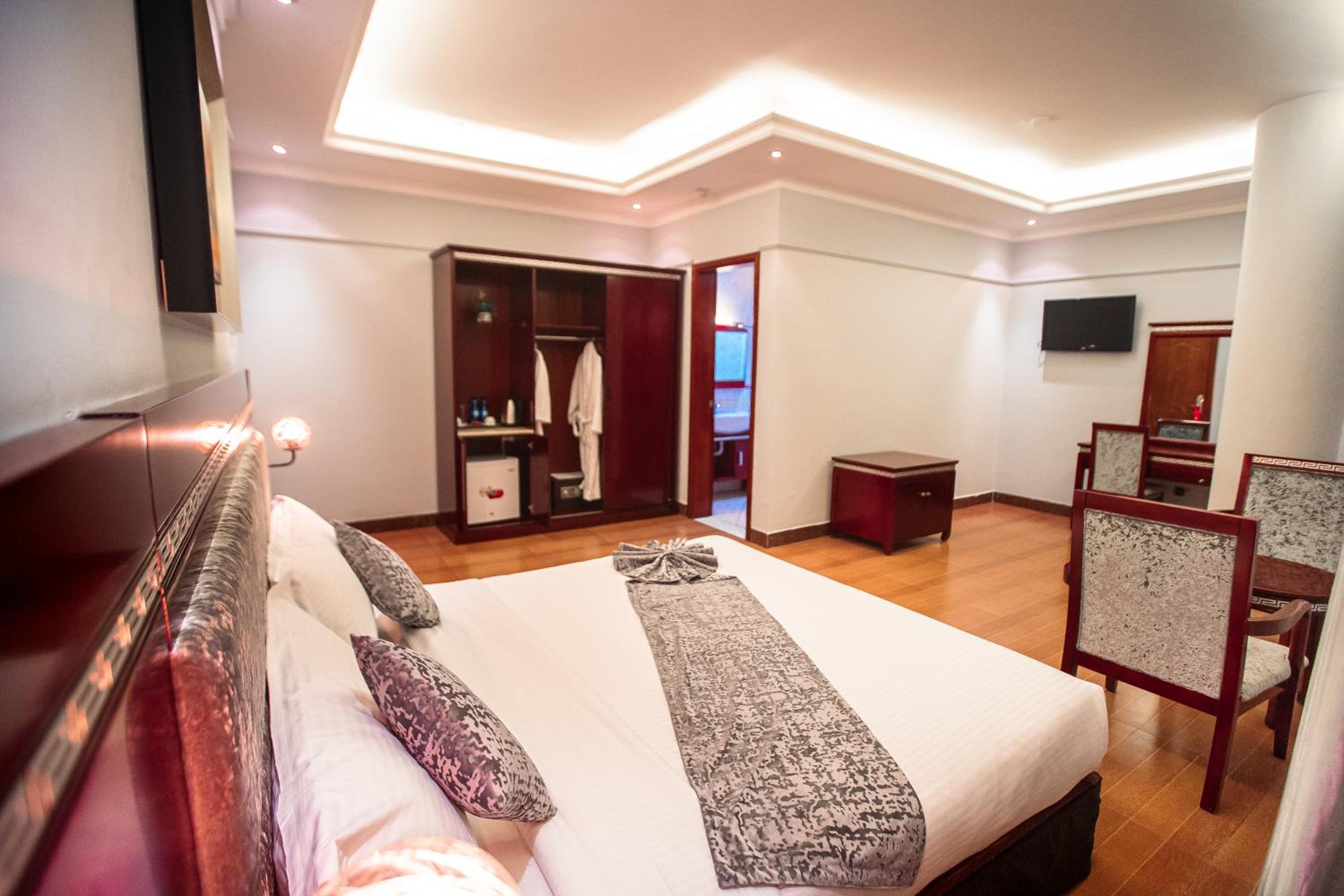 Deluxe Double Room photo 2