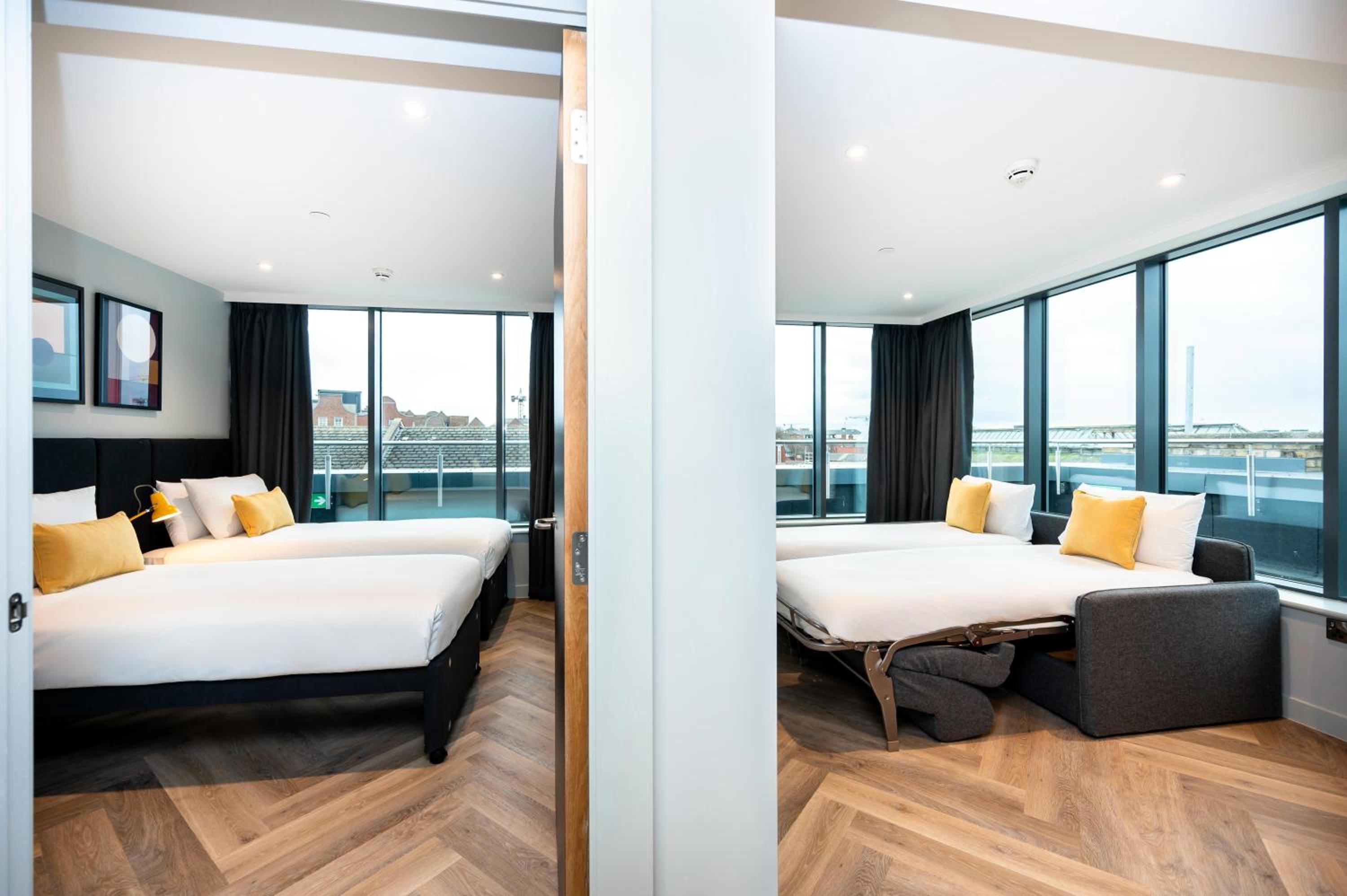 One-Bedroom Apartment thumbnail 6