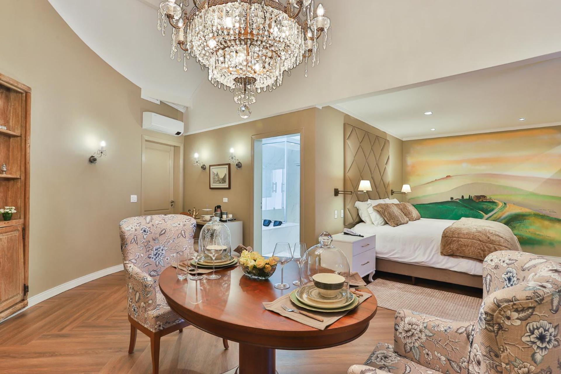 King Suite with Spa Bath photo 1