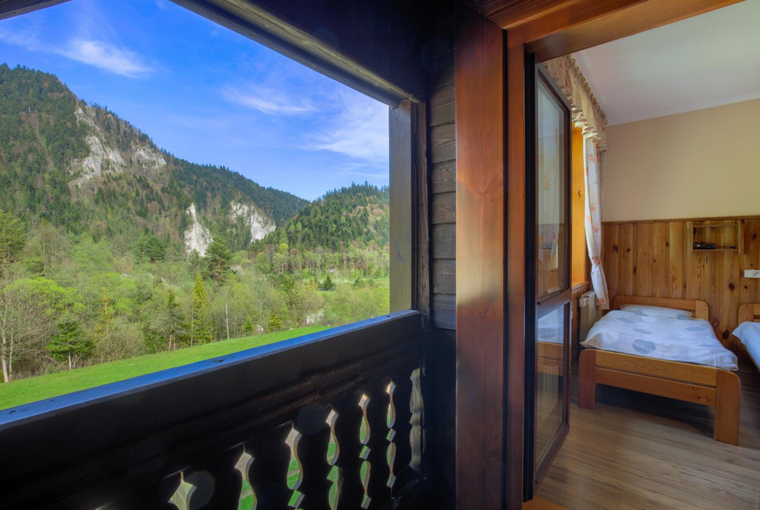 Triple Room with Private Bathroom photo 2