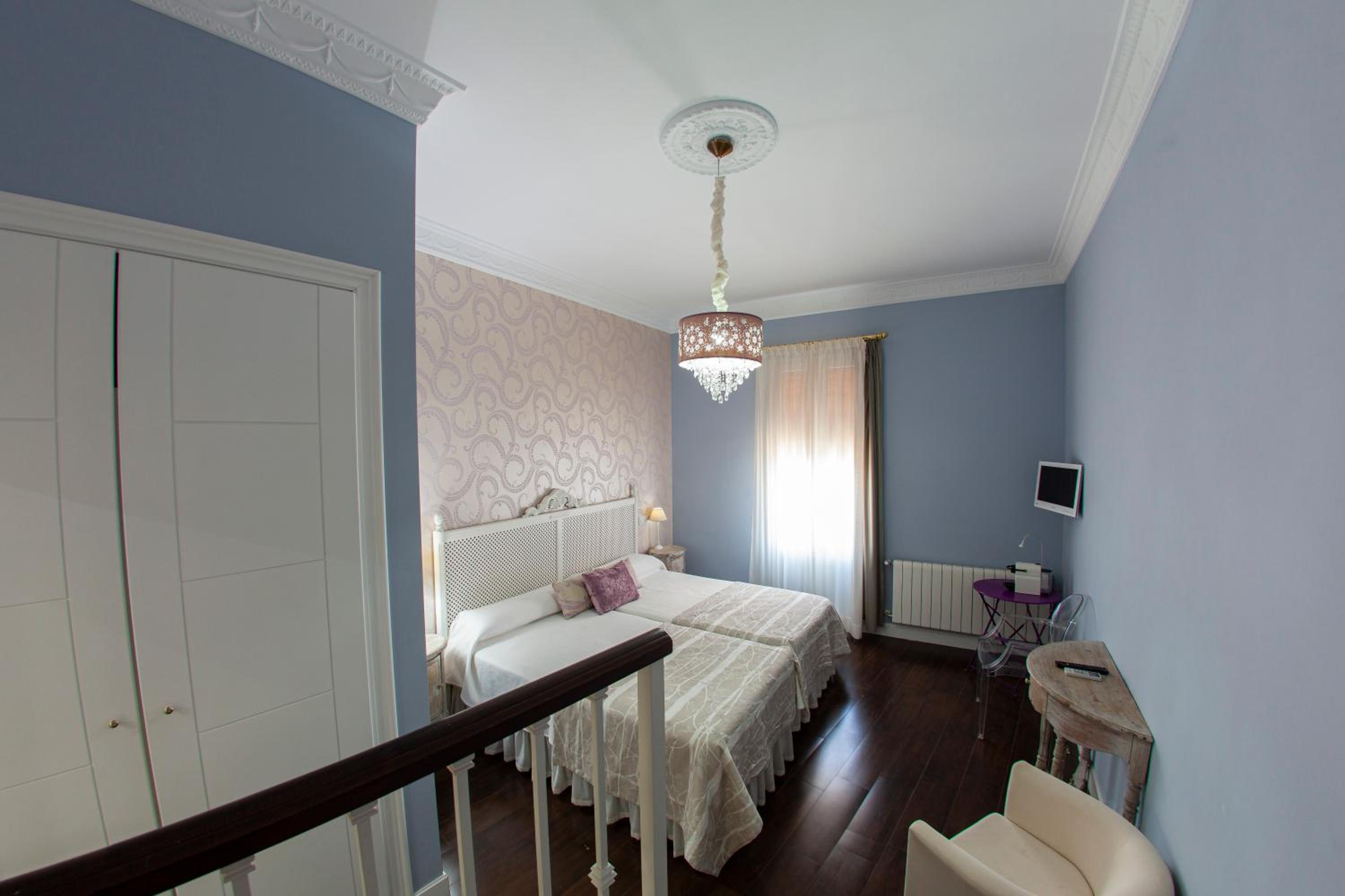 Double or Twin Room photo 3