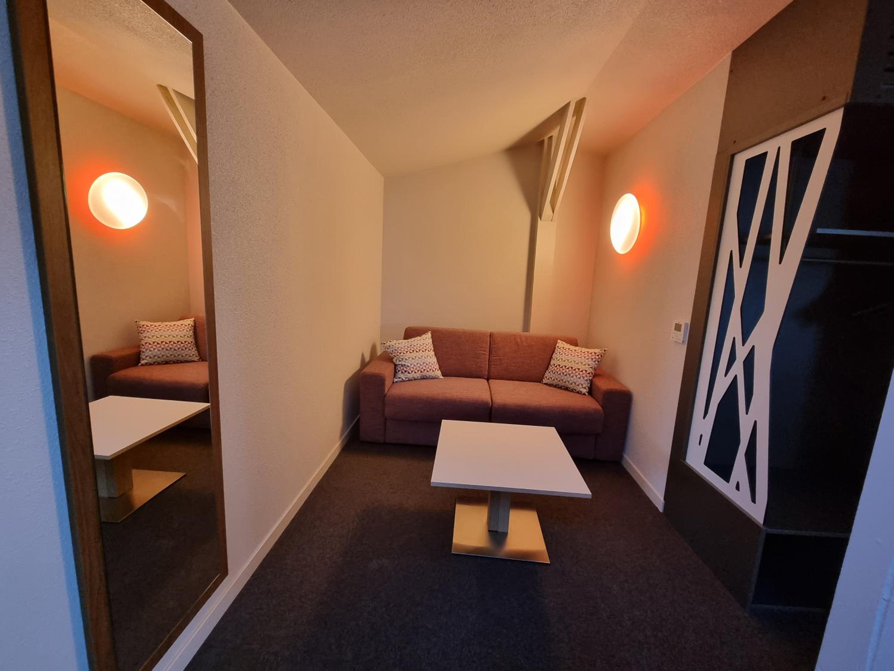 Double Room with Two Double Beds - Photo 10
