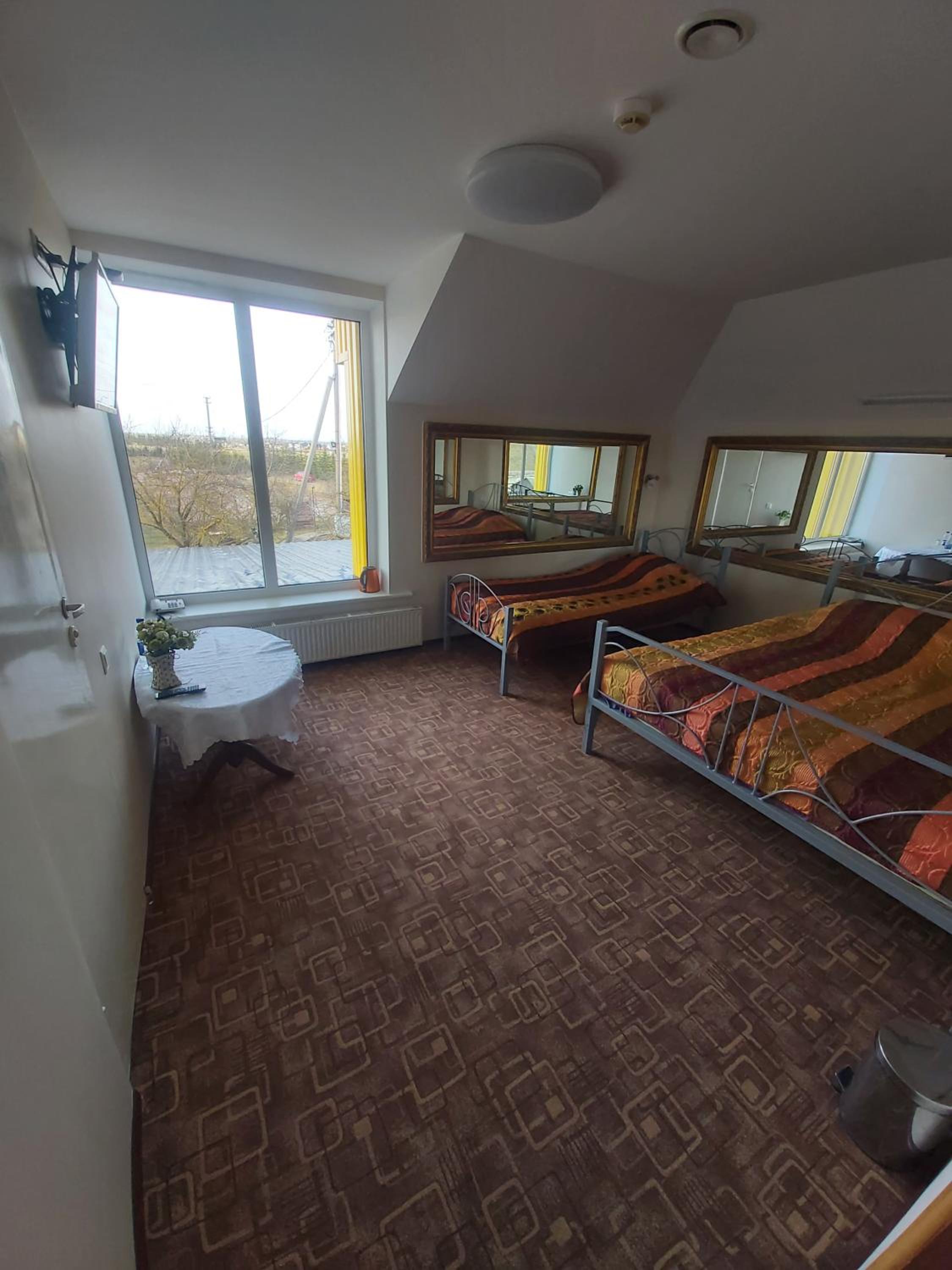 Triple Room - Photo 11