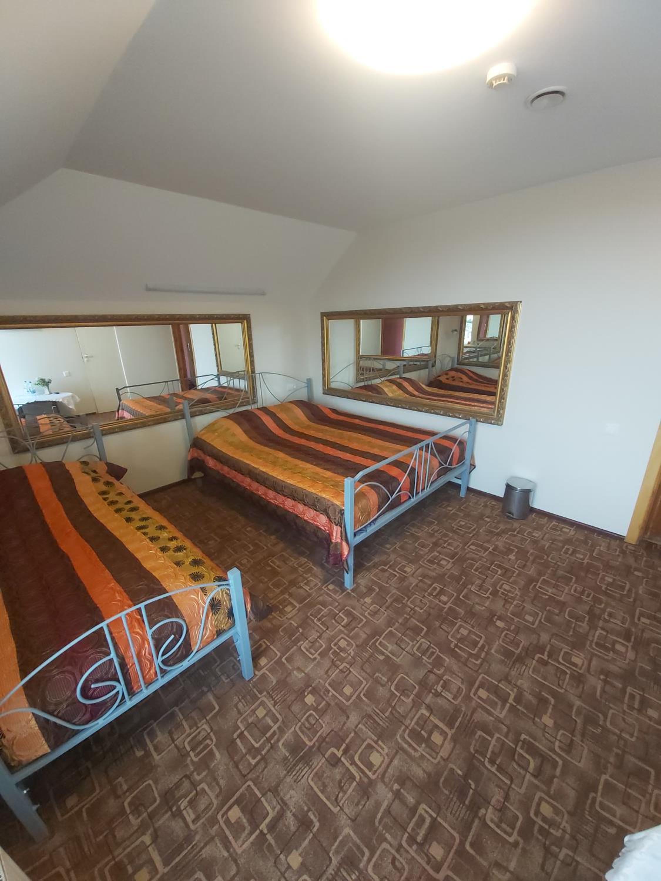 Triple Room - Photo 10