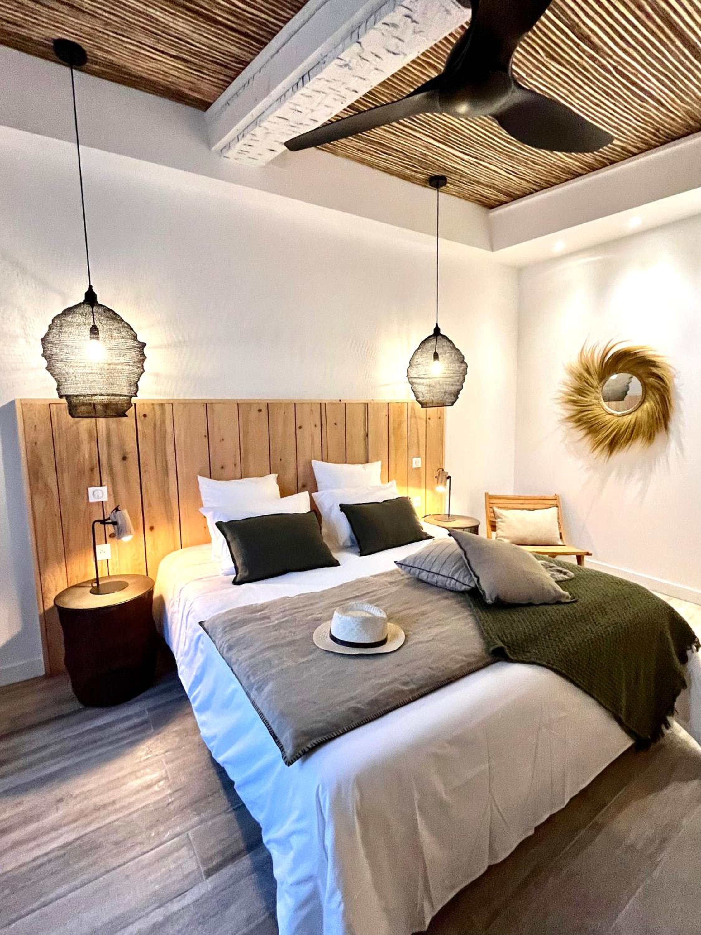 Double Room - Photo 3
