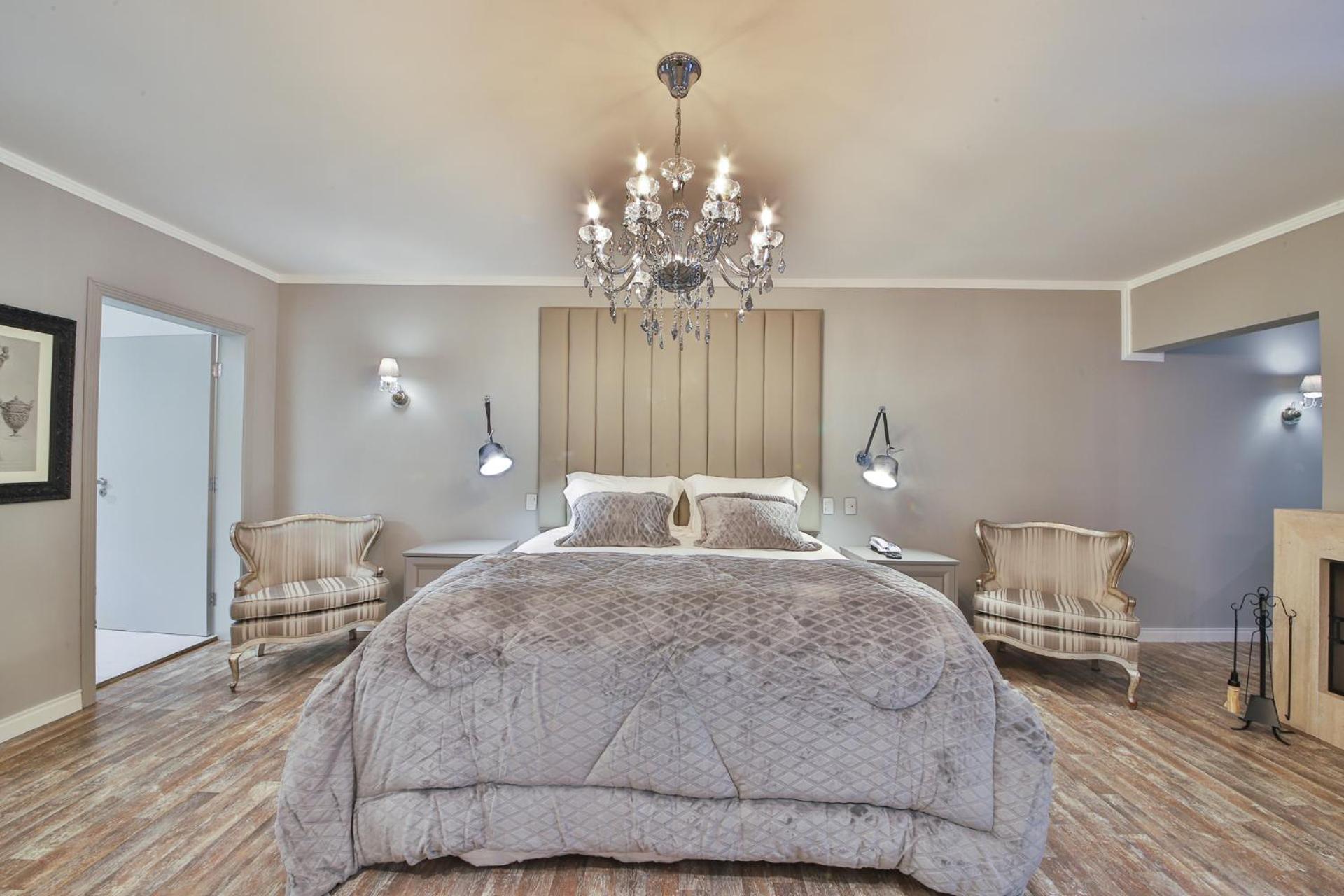 King Suite with Spa Bath photo 2