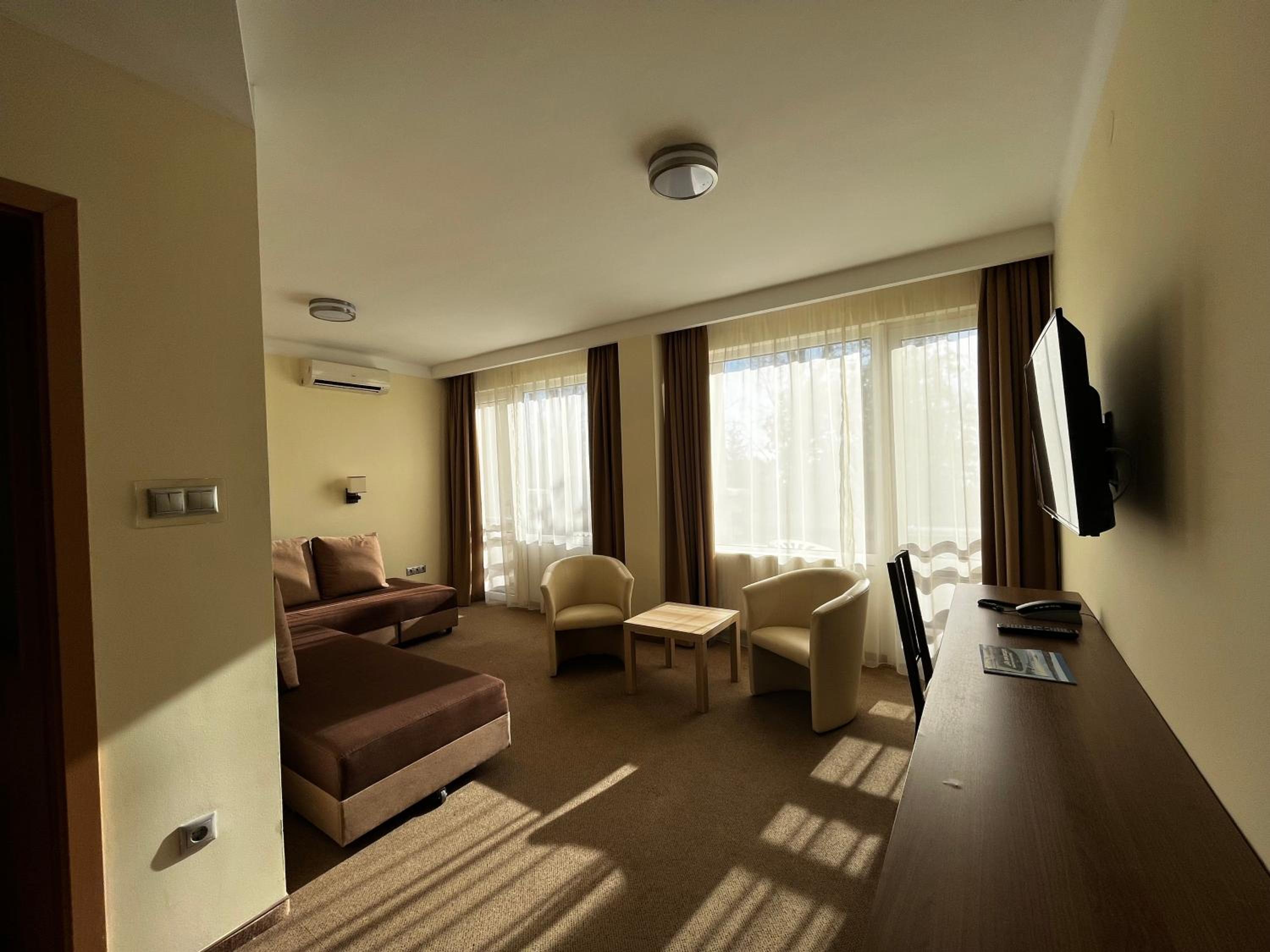 One-Bedroom Suite