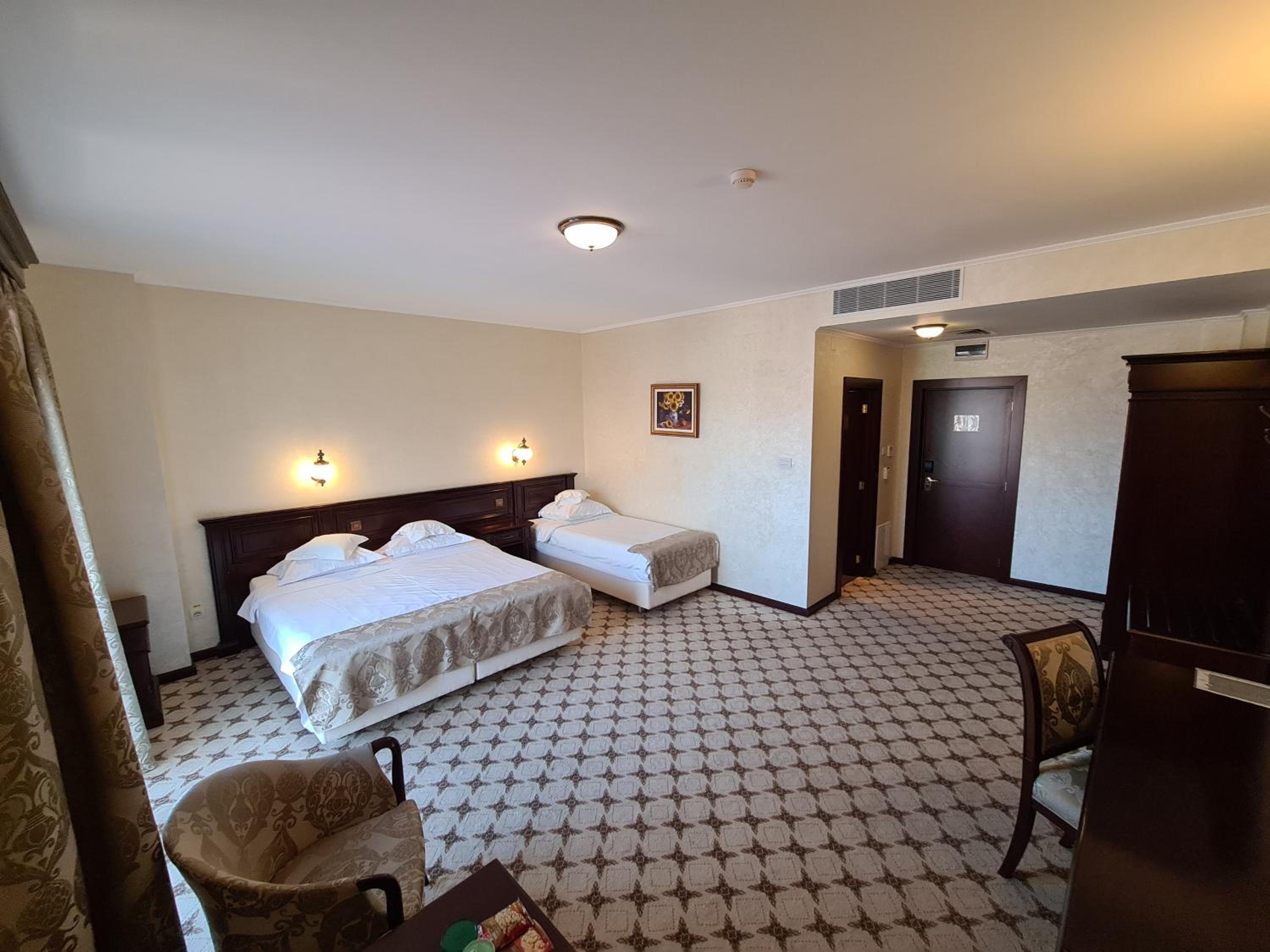 Triple Room with Balcony photo 1