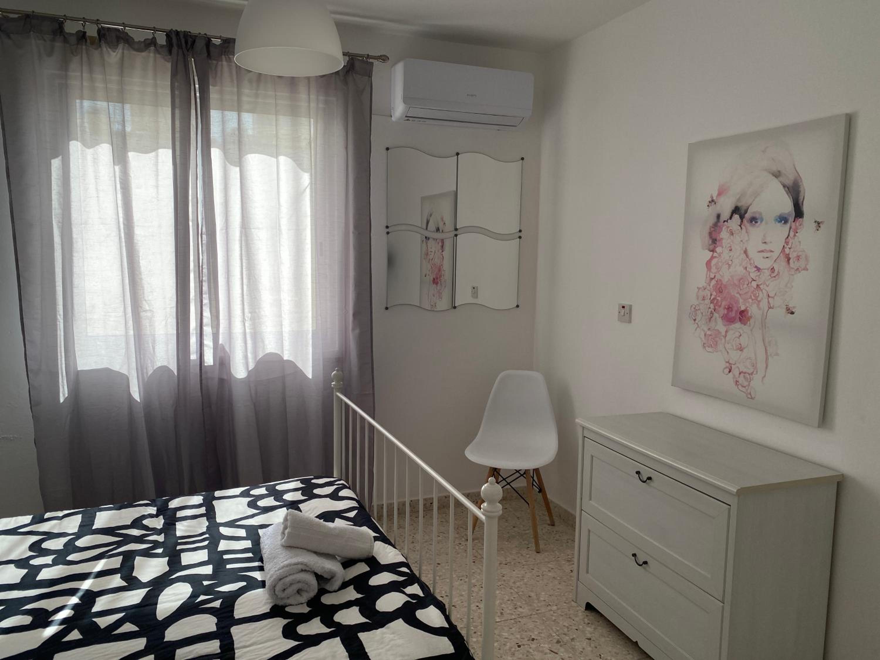 Apartment with Balcony - Photo 13