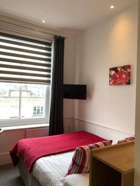 Small Double Room photo 2