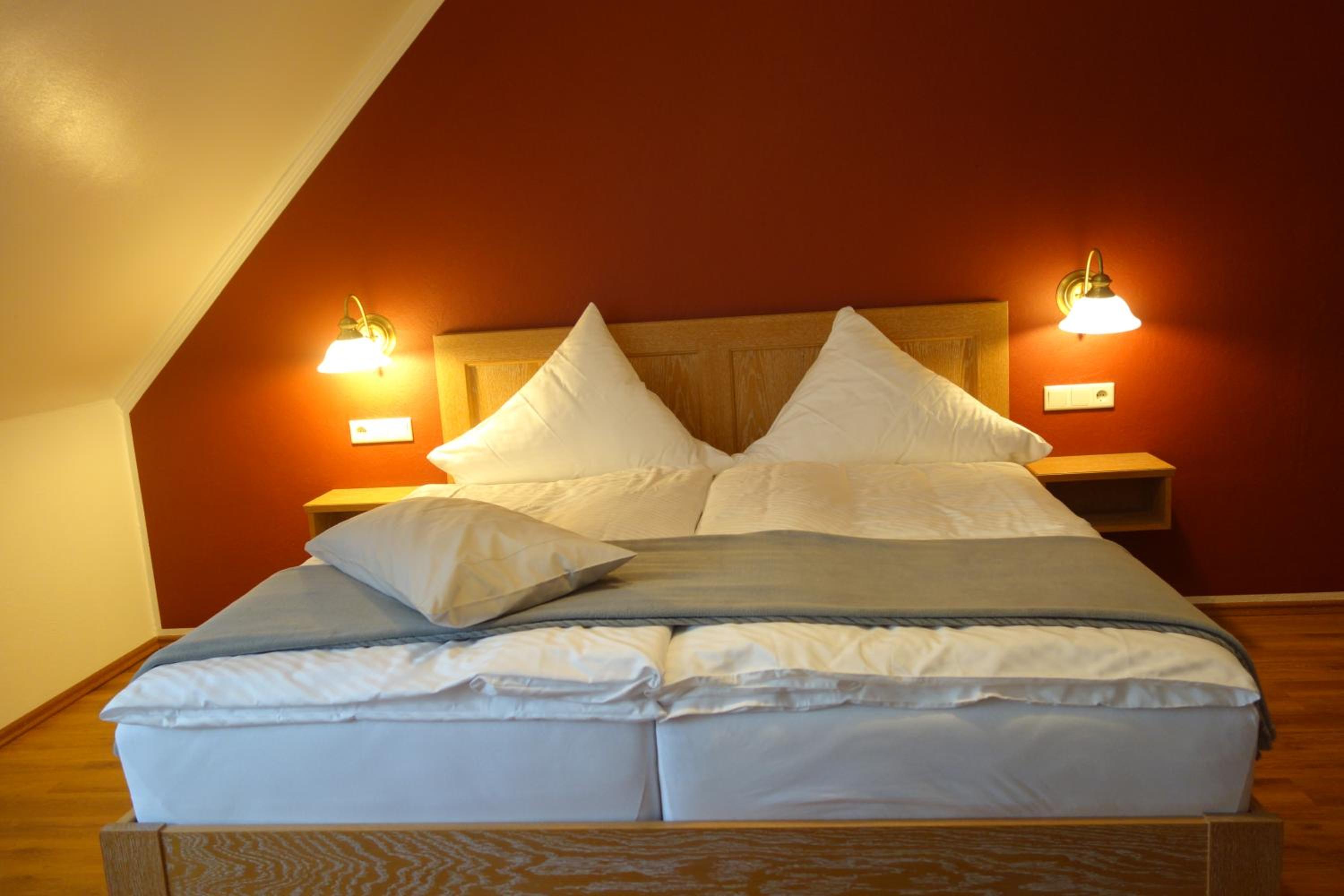  Double Room with Street View - Photo 1