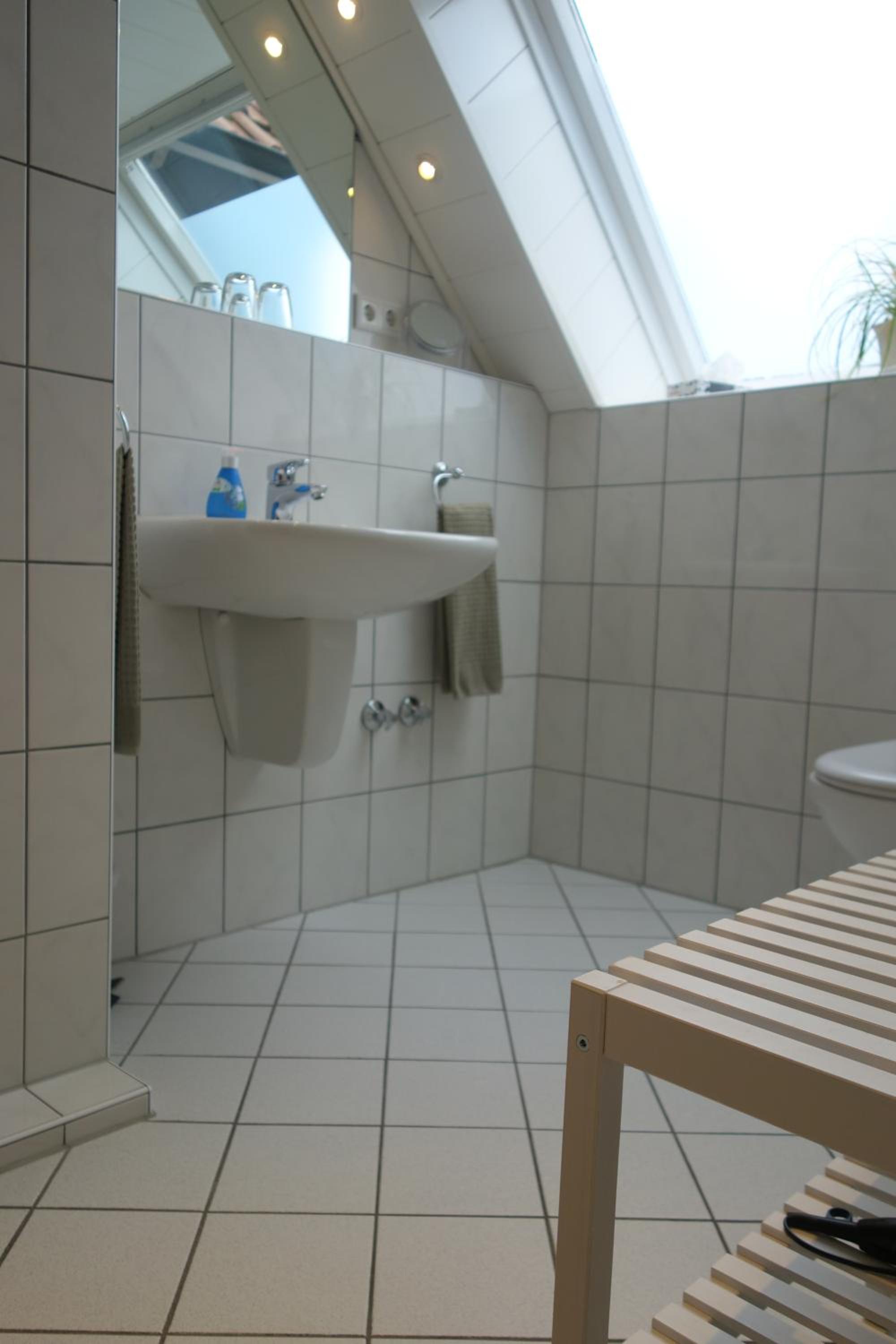  Double Room with Street View - Photo 15