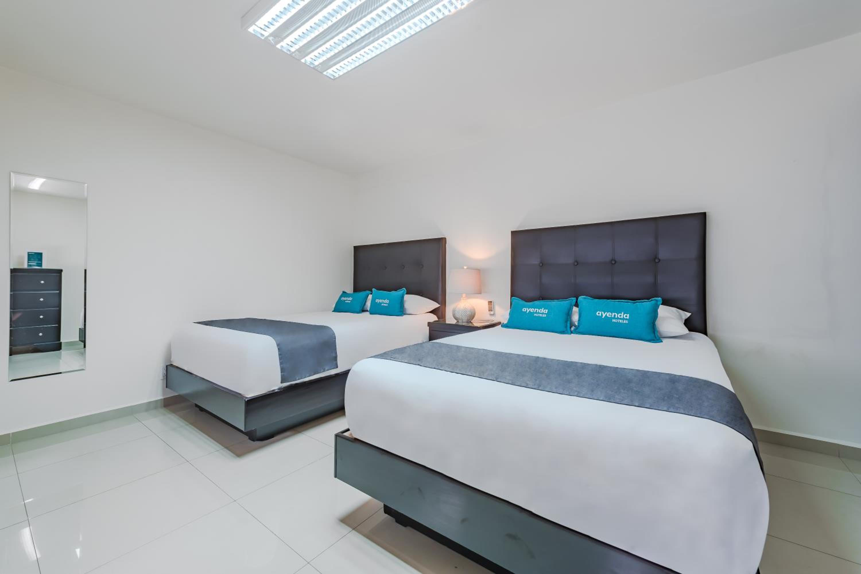 Superior Quadruple Room - Photo 8
