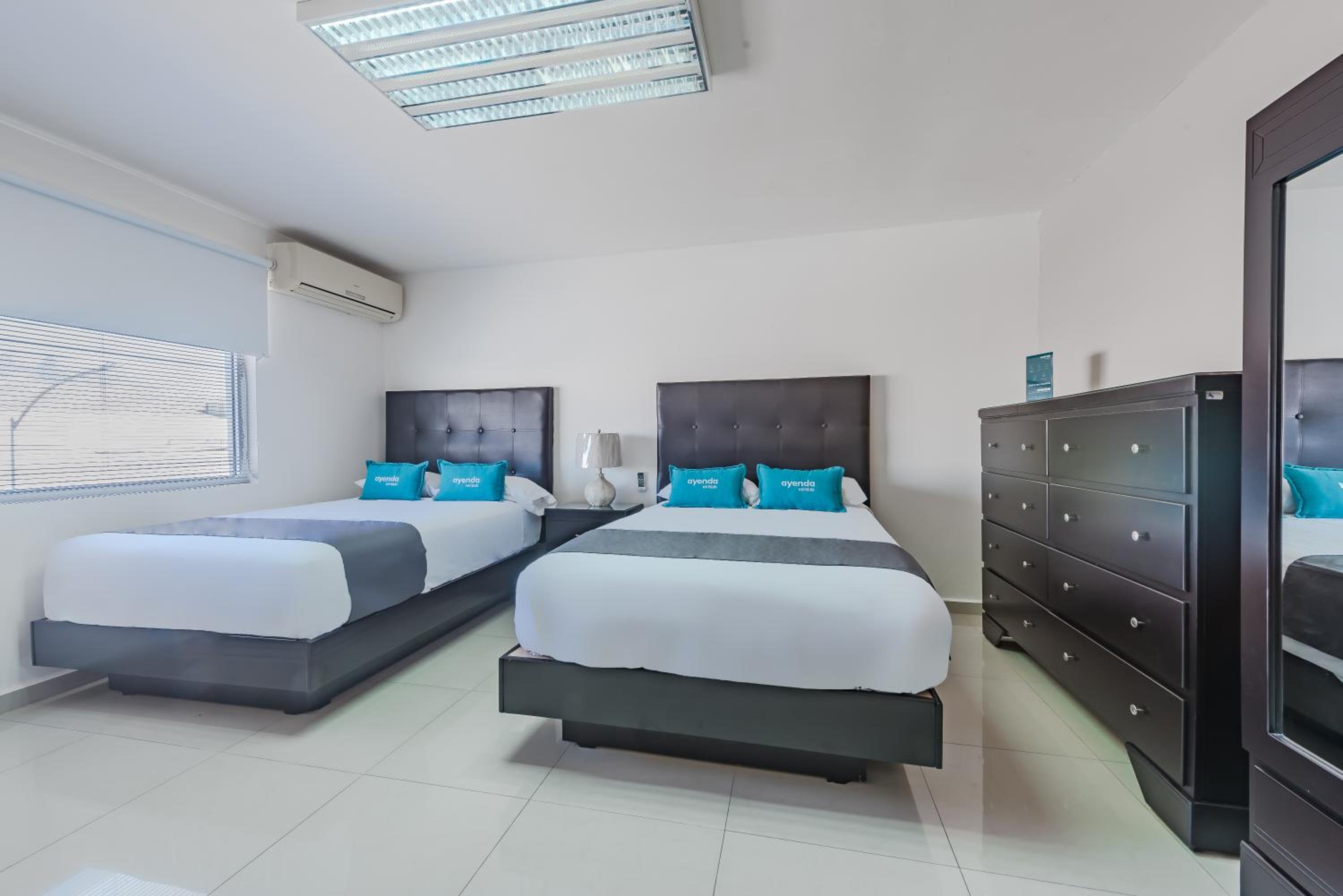 Superior Quadruple Room - Photo 6