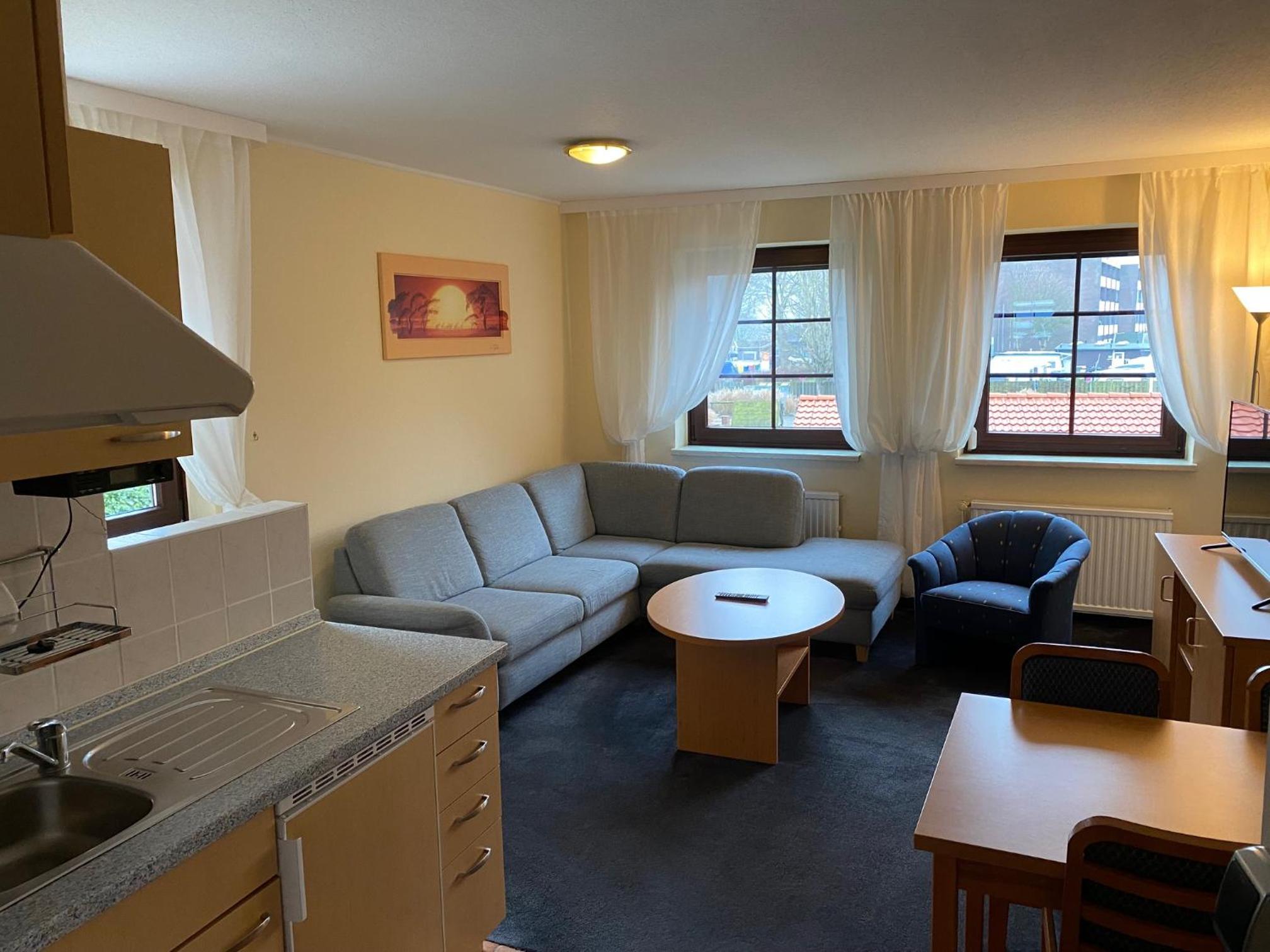 One-Bedroom Apartment photo 1