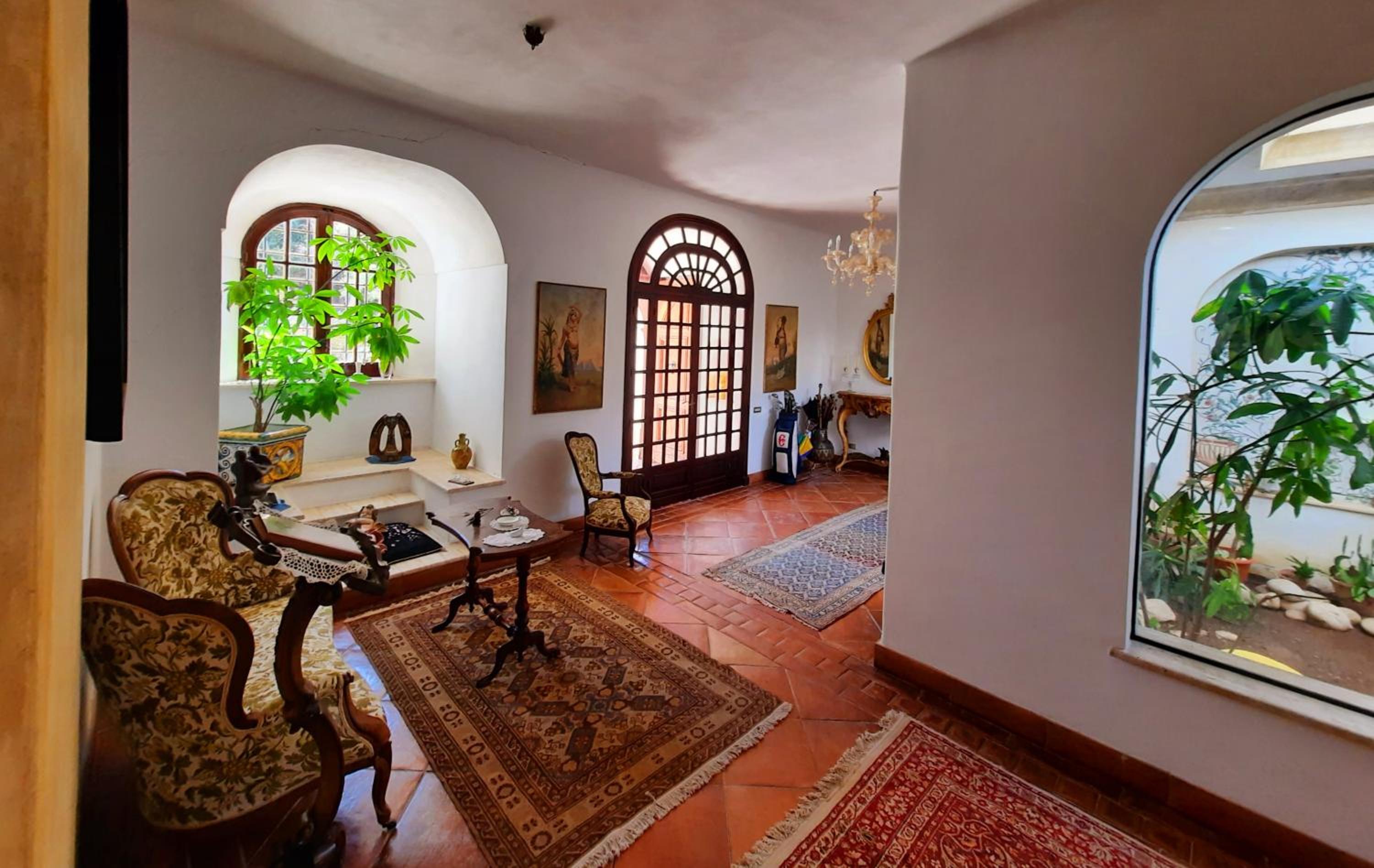 One-Bedroom House photo 1
